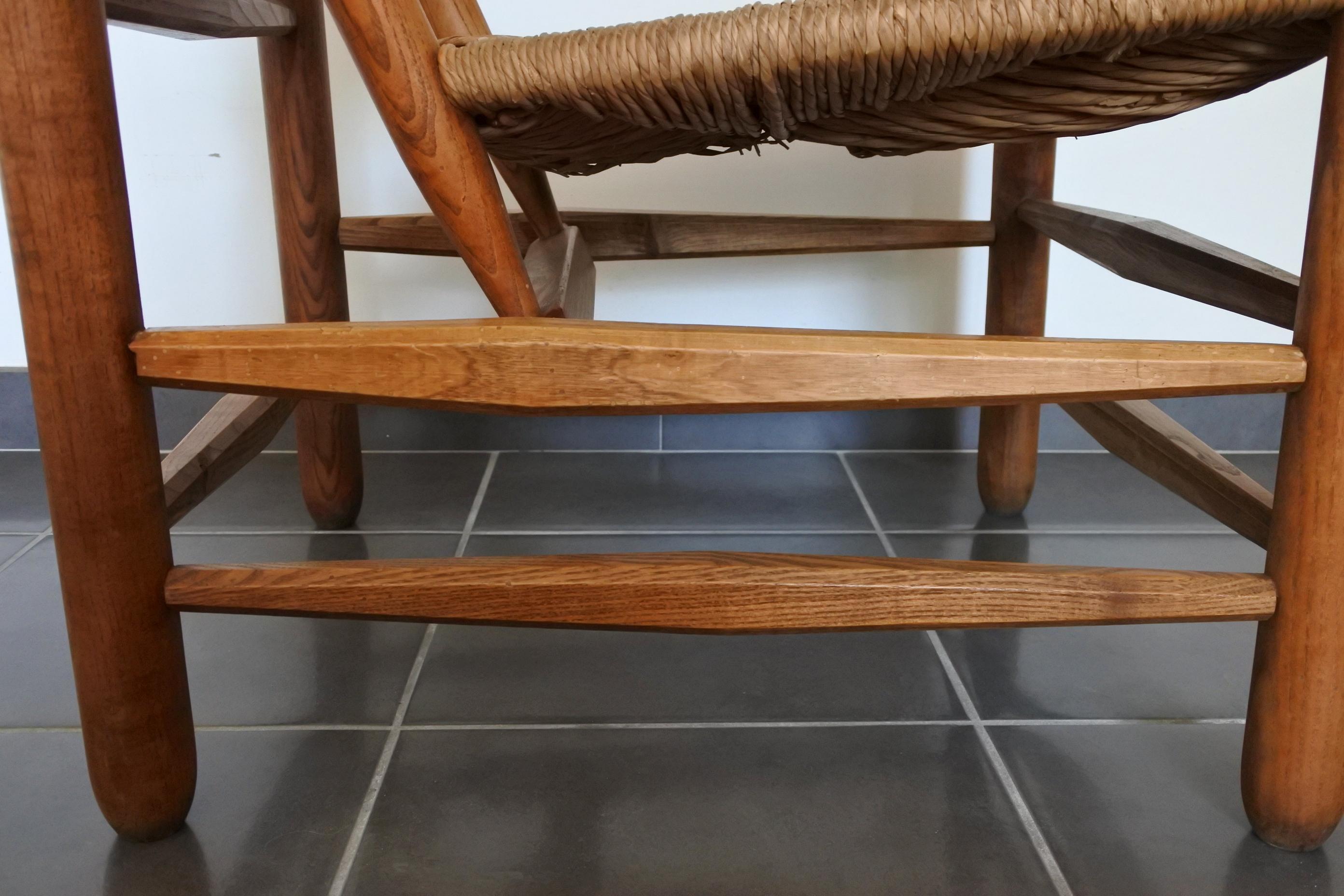 Charlotte Perriand Early Rush Armchair N°21, Solid Wood and Straw, France 9