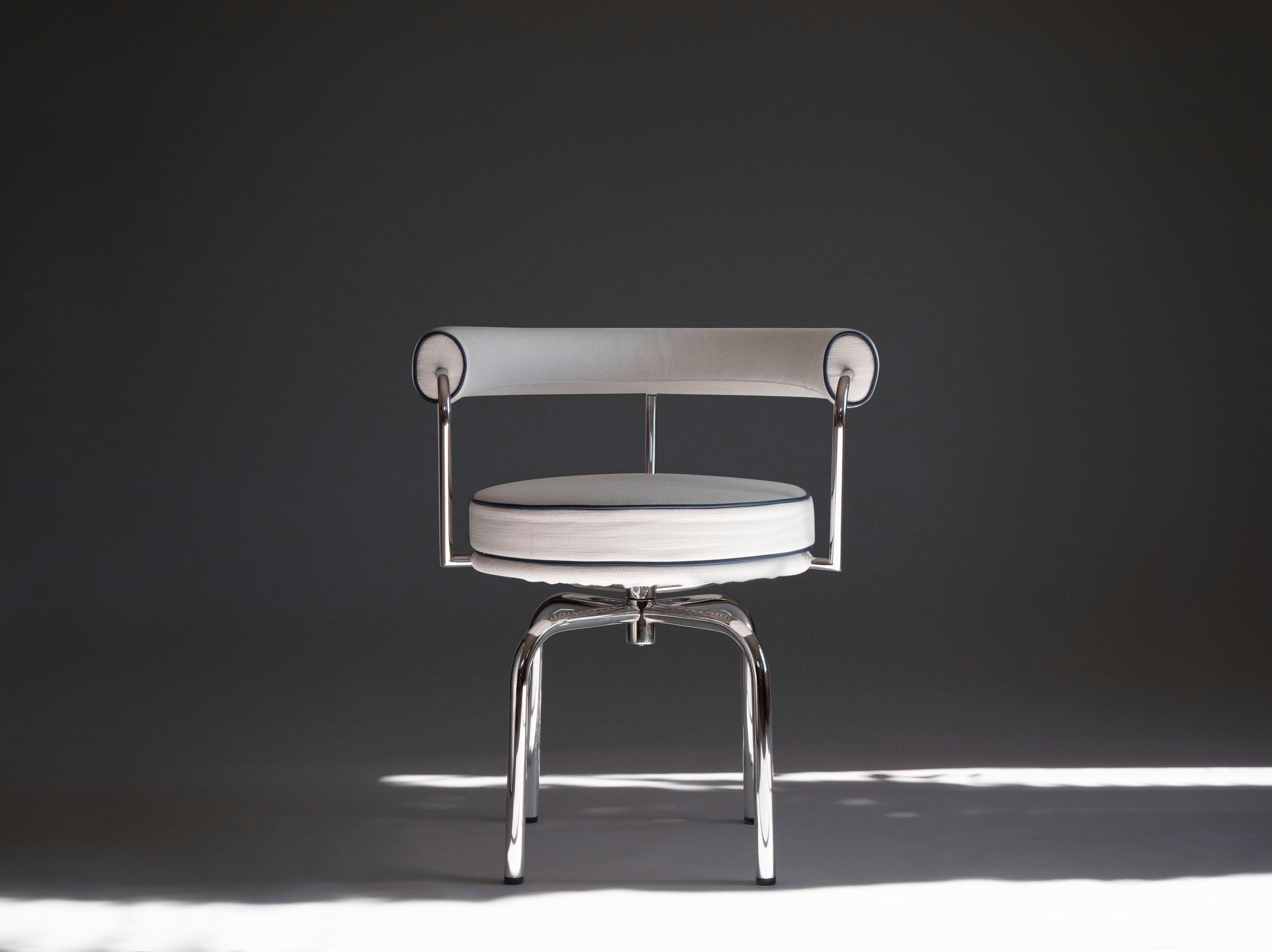 Italian Charlotte Perriand for Cassina LC7 Swivel Chair / Fauteuil Tournant