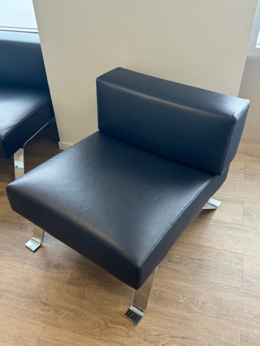 Charlotte Perriand pour Cassina : paire de fauteuils Bon état - En vente à SAINT-OUEN-SUR-SEINE, FR