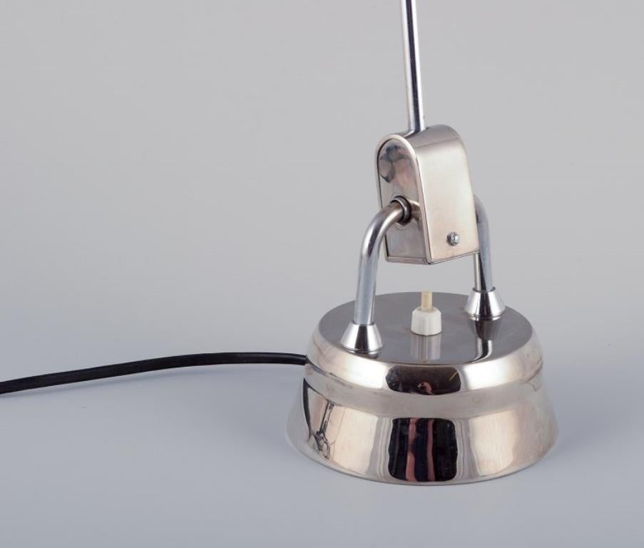 Charlotte Perriand for Jumo, France. Desk lamp in chromed metal. In Excellent Condition For Sale In Copenhagen, DK
