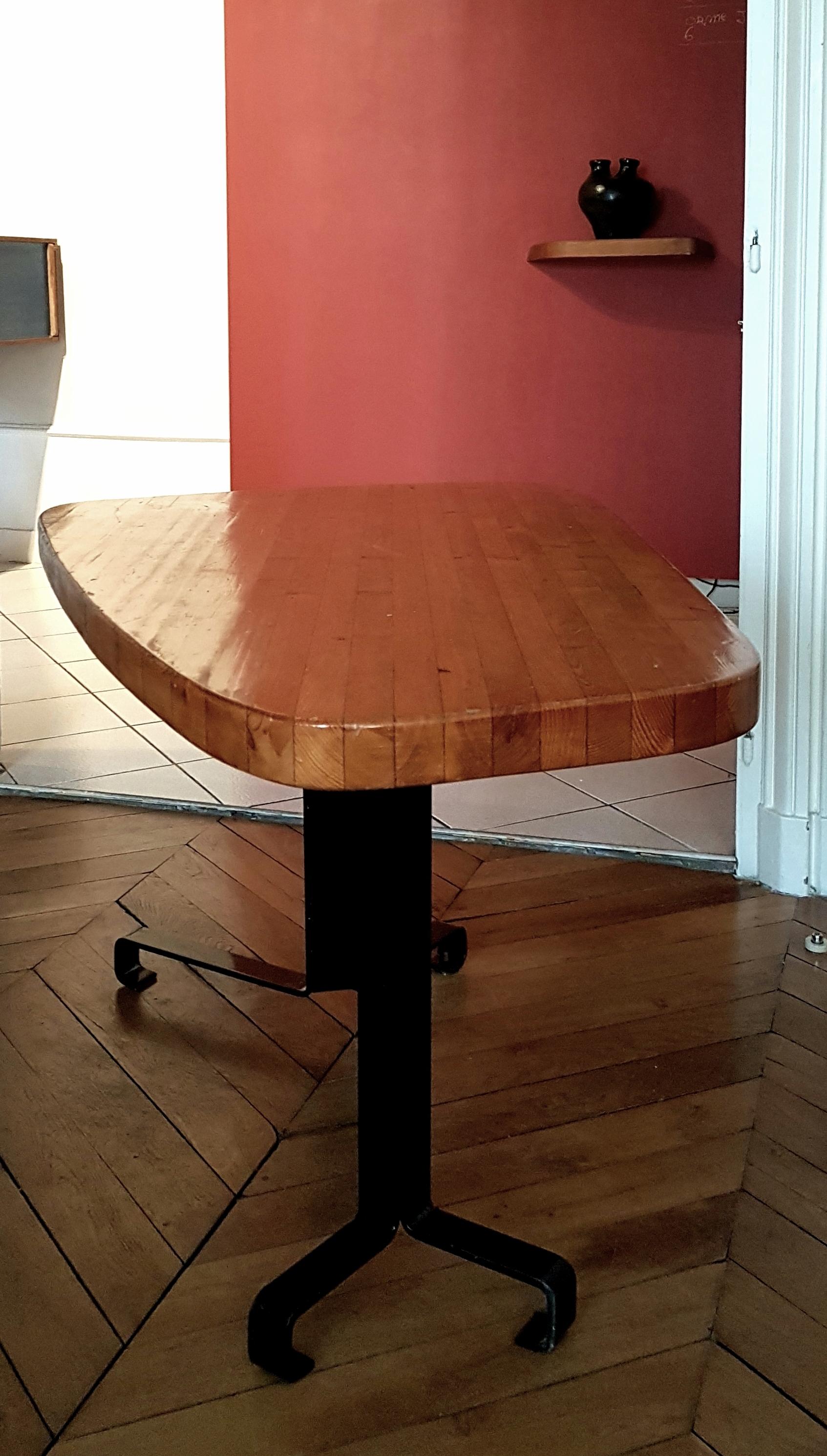 Charlotte Perriand Freeform Table in Pinewood from 1960 For Sale 6