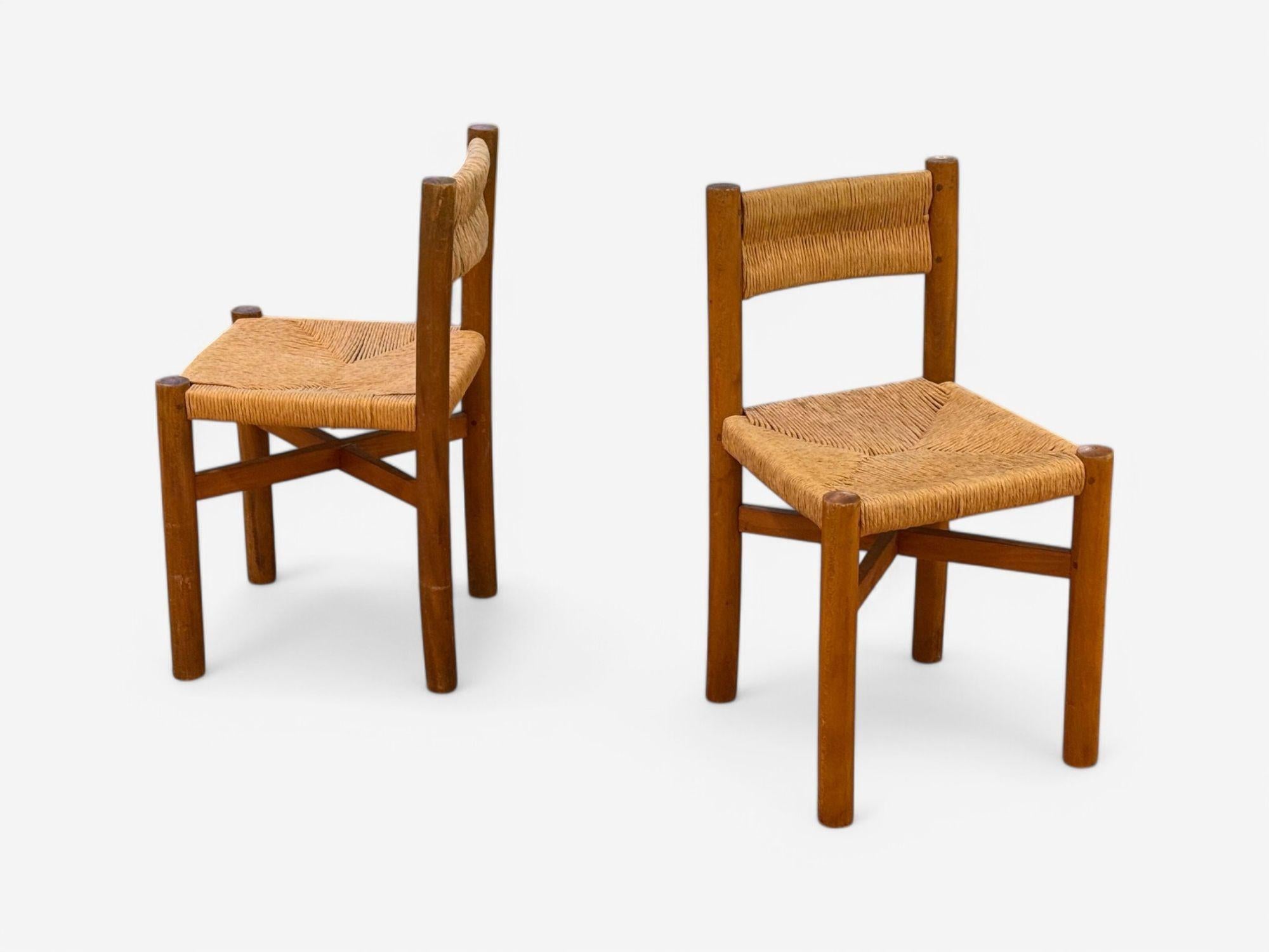 Charlotte Perriand, Française du milieu du siècle, Chaises Meribel à dossier de paille c. 1946 Bon état - En vente à Manhasset, NY