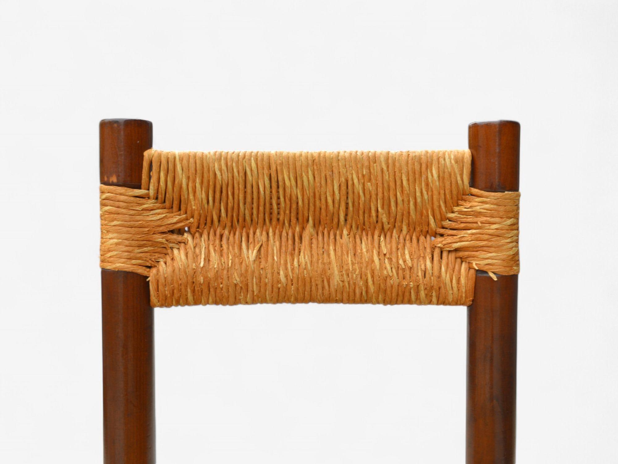 Mid-Century moderno Charlotte Perriand, Moderno francese, paglia, legno, sei sedie da pranzo, Francia, anni '60 in vendita