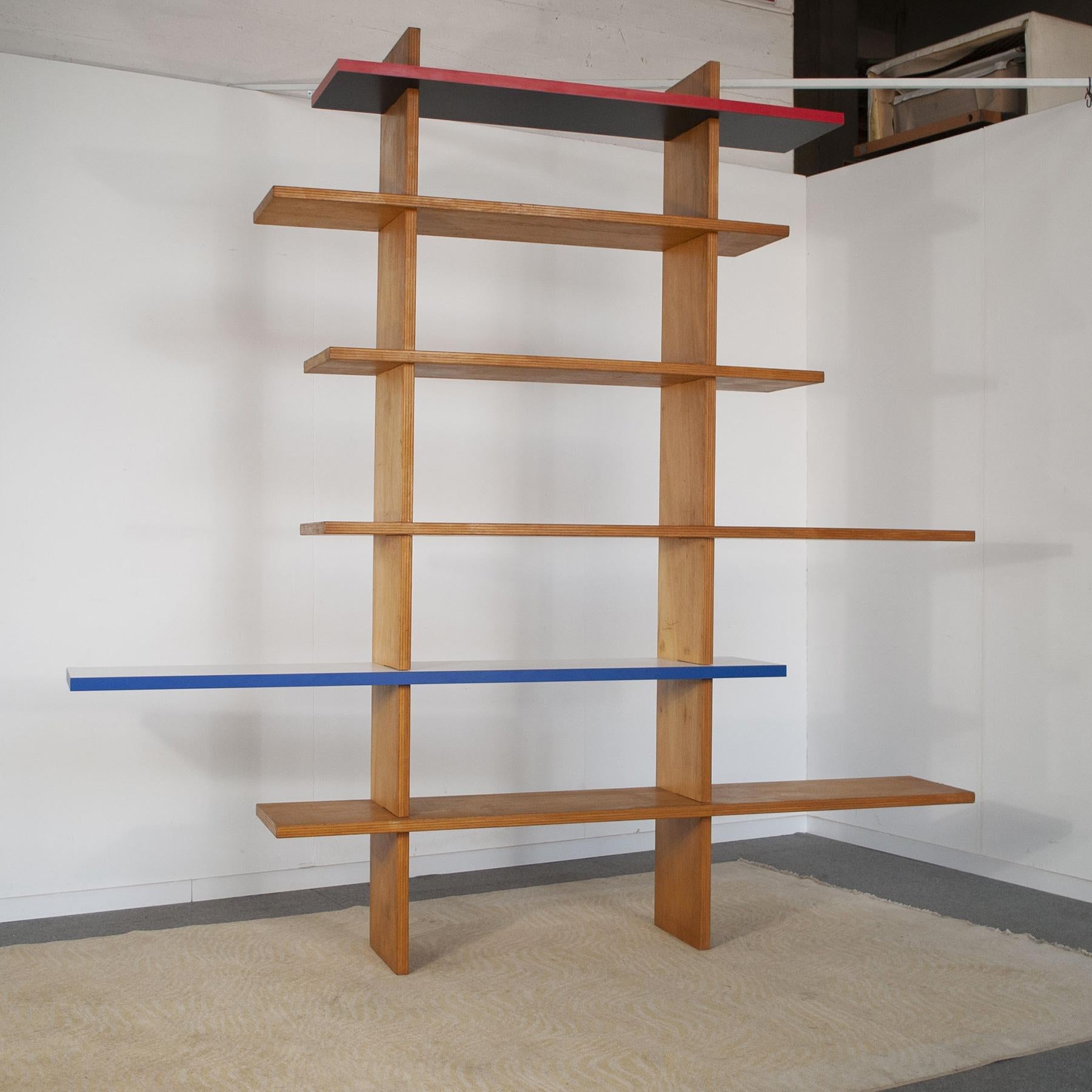 Charlotte Perriand in the Manner Bookcase from the 1960s In Good Condition In bari, IT