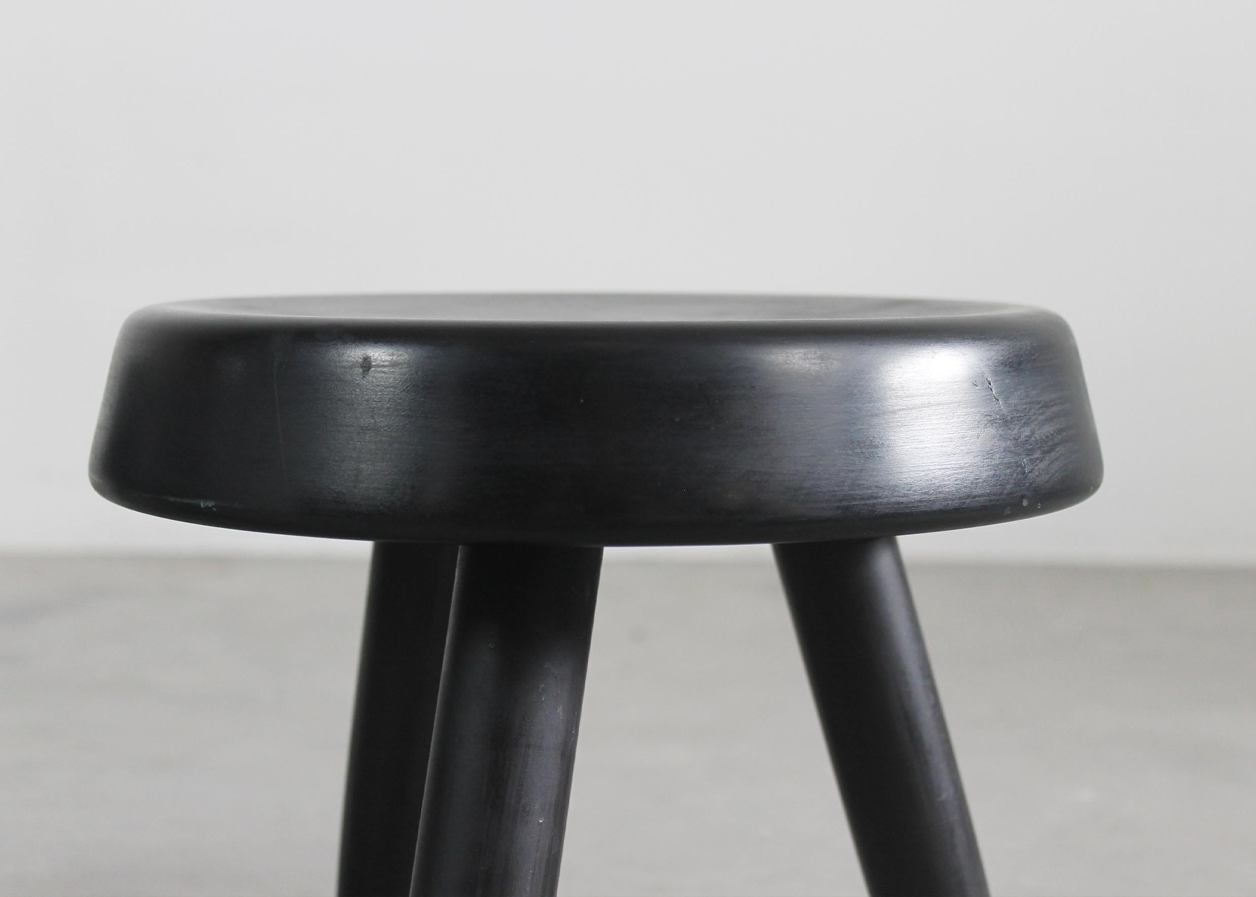 European Set of Two Black Stools in the Style of Charlotte Perriand in Wood 1950s For Sale