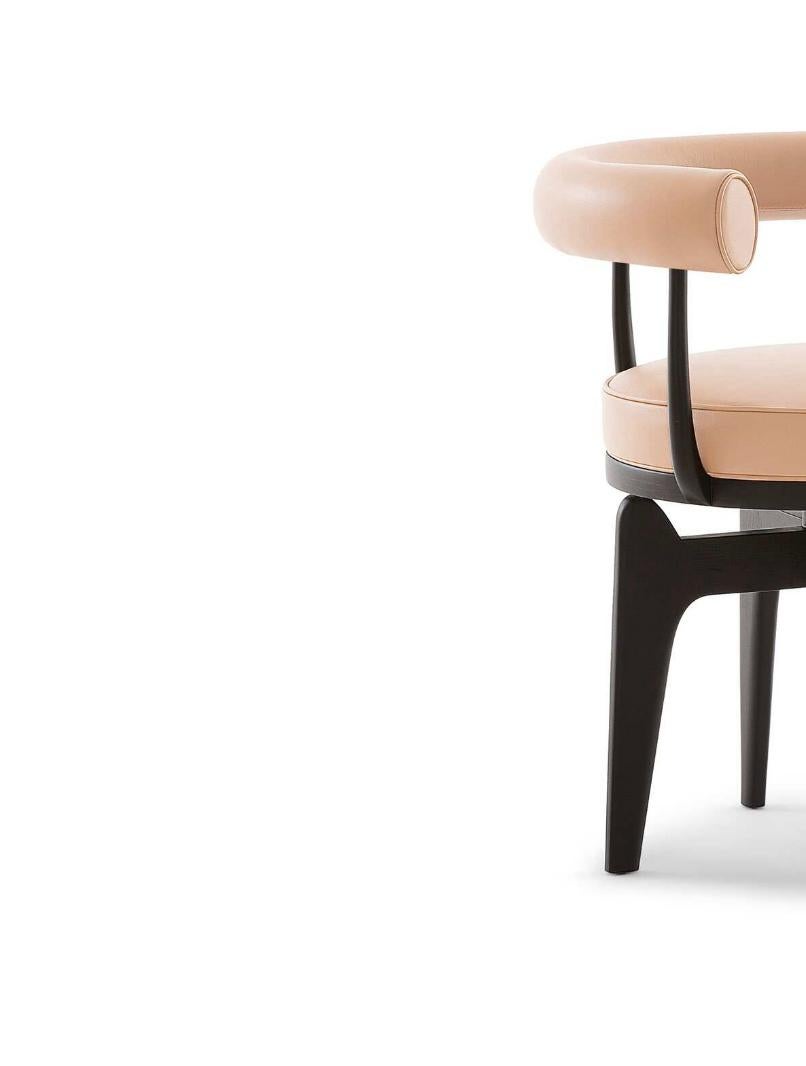 Charlotte Perriand Indochine Stuhl für Cassina im Zustand „Neu“ im Angebot in Barcelona, Barcelona