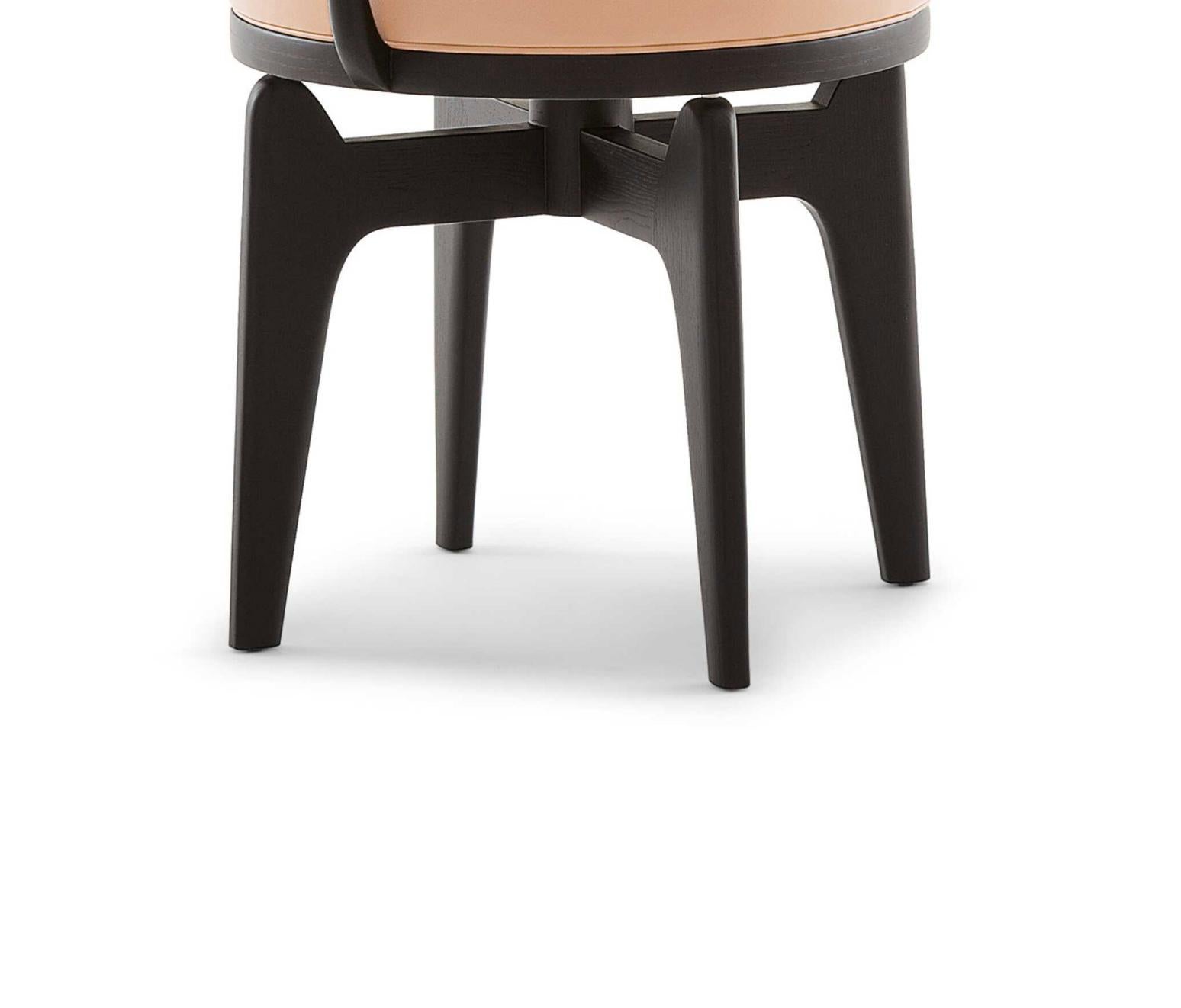 Charlotte Perriand Indochine Stuhl für Cassina (21. Jahrhundert und zeitgenössisch) im Angebot