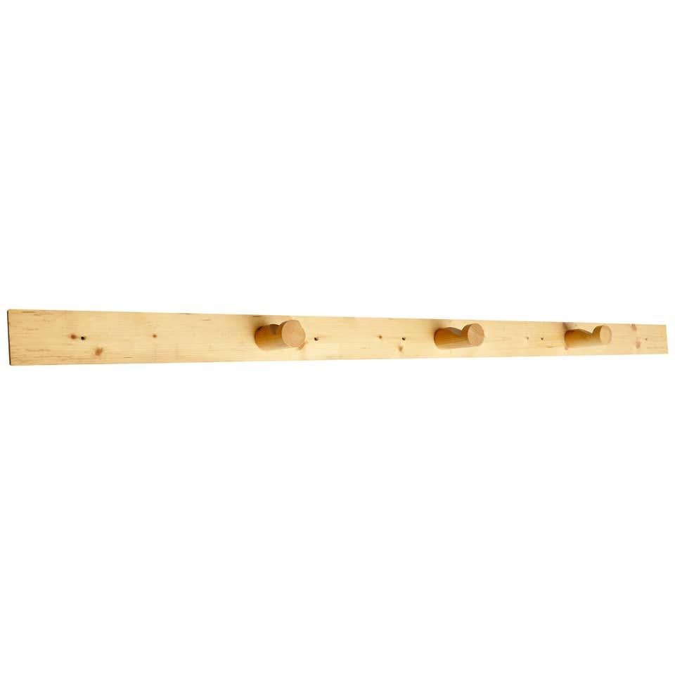Charlotte Perriand Large Coat Rack in Pine Wood for Les Arcs In Good Condition For Sale In Barcelona, Barcelona