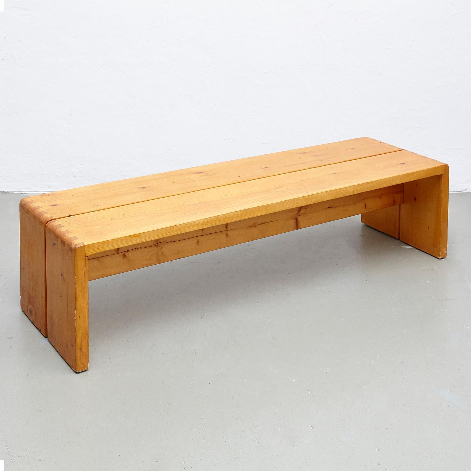 French Charlotte Perriand, Mid Century Modern Large Wood Bench for Les Arcs, circa 1960