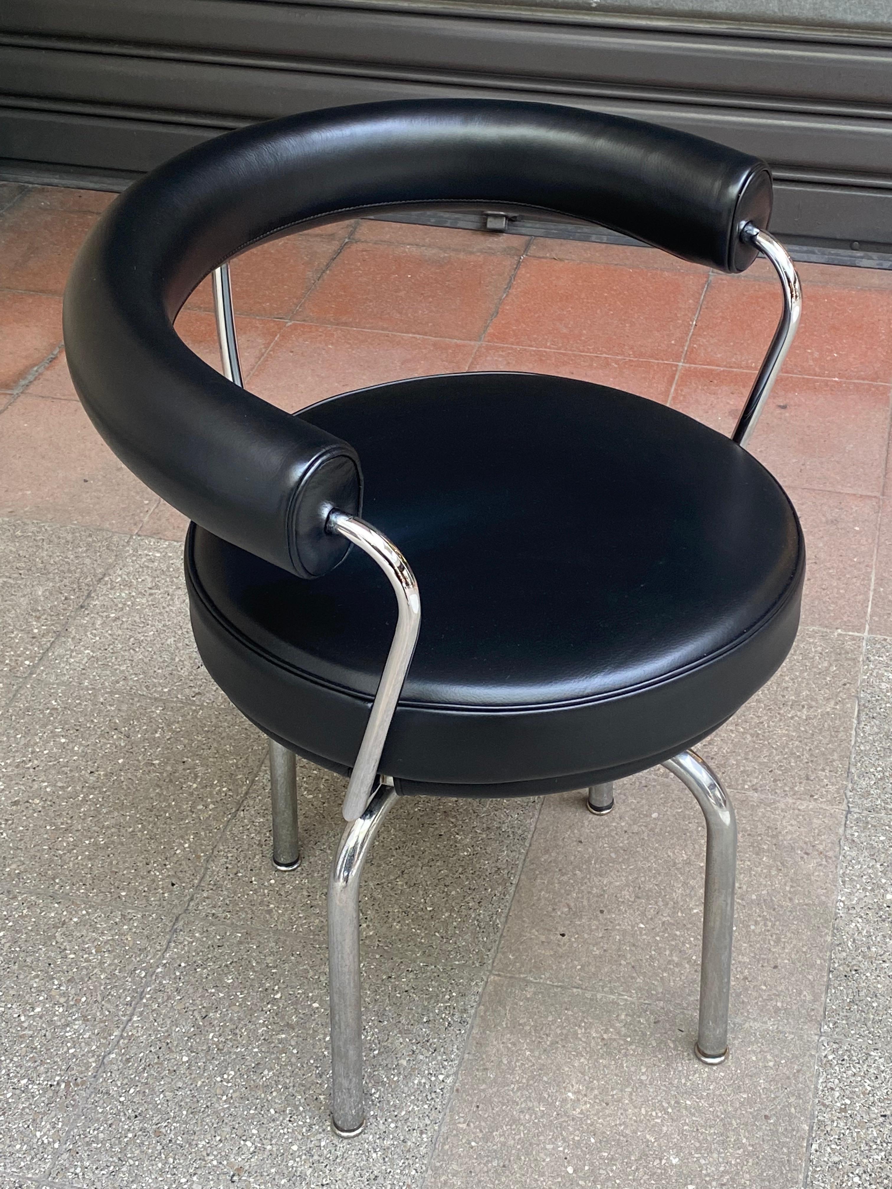 Charlotte Perriand Black Swivel Chair Cassina Edition  3
