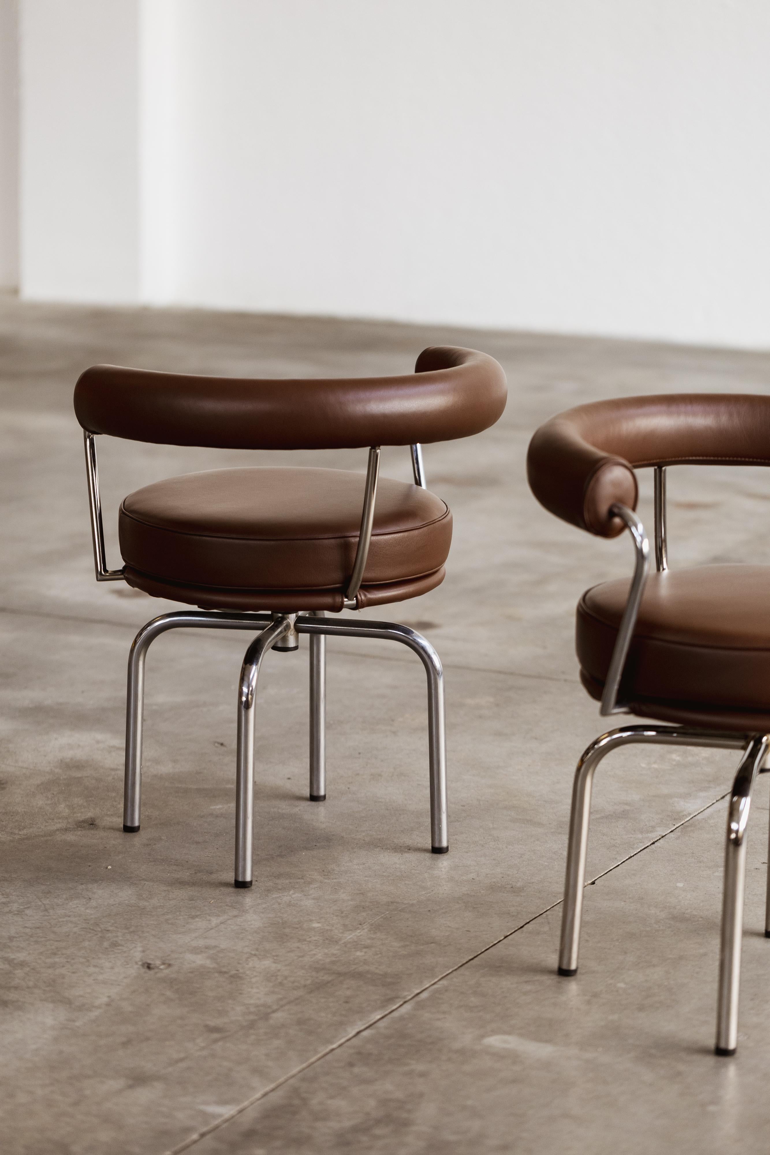 Charlotte Perriand “LC7” Dining Chairs for Cassina, 1927, Set of 12 For Sale 3