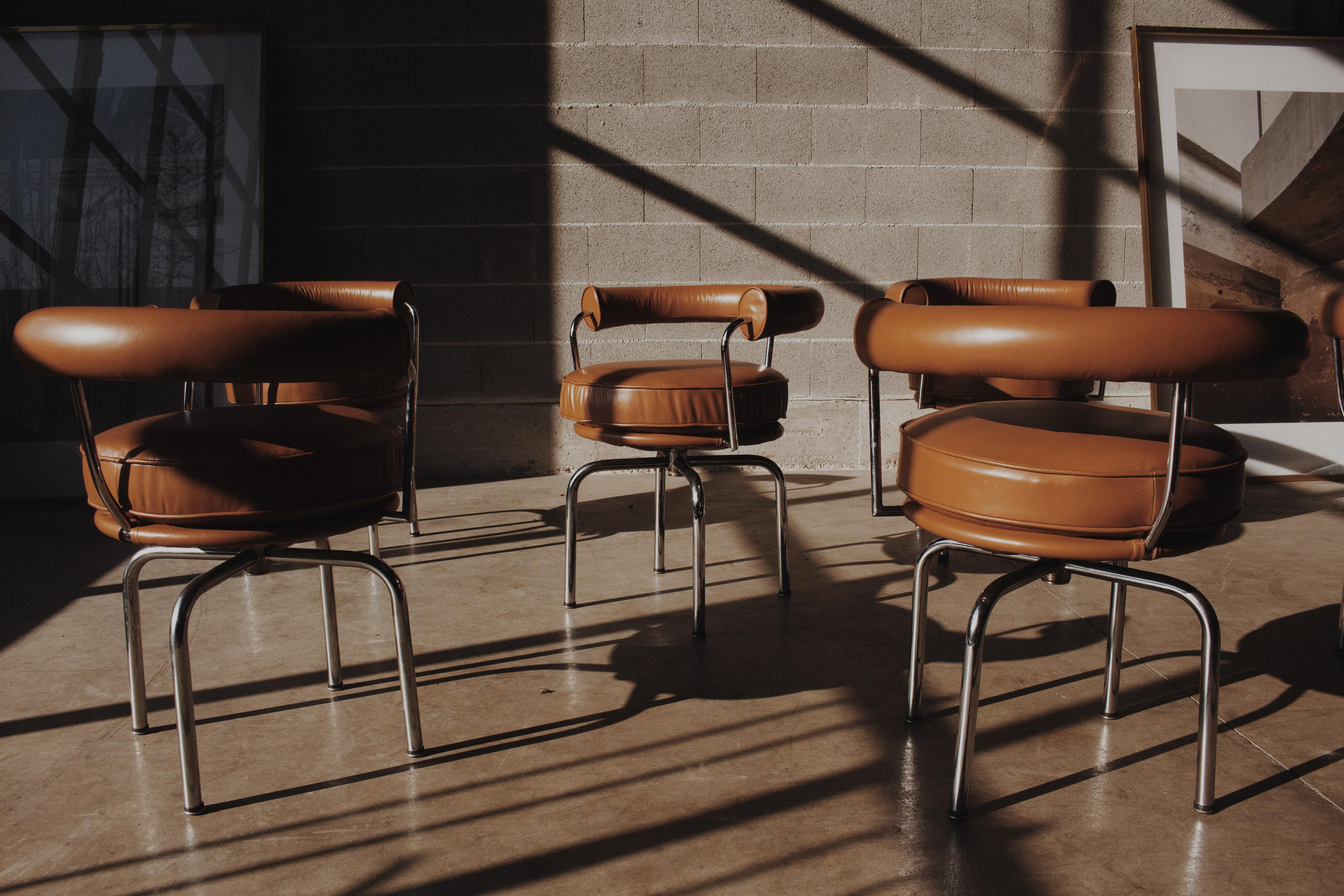 Chaises de salle à manger LC7 de Charlotte Perriand pour Cassina, 1927, lot de 6 en vente 6