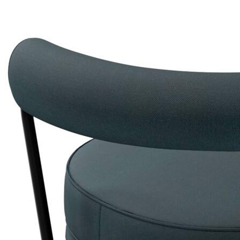 Contemporary Charlotte Perriand LC7 Outdoors Textured Black Chair by Cassina