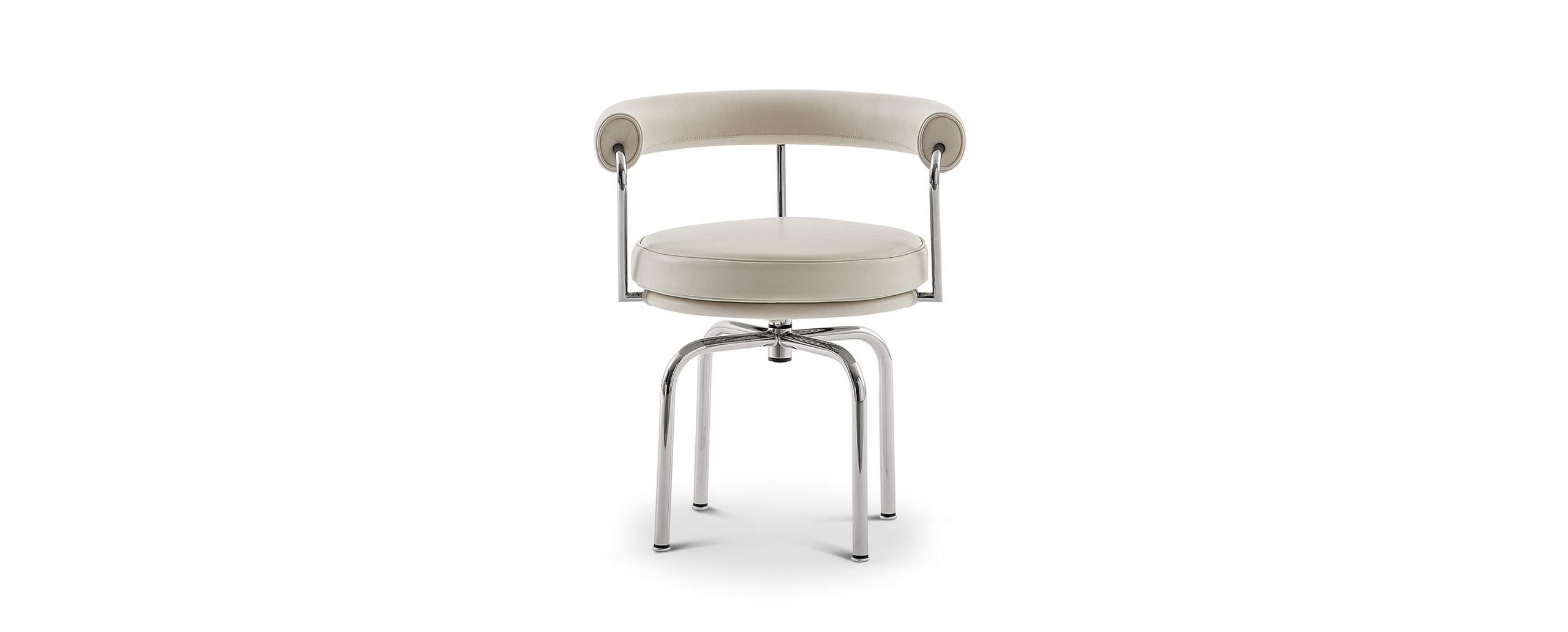 Charlotte Perriand LC7 Texturierter brauner Stuhl für den Außenbereich von Cassina im Angebot 2