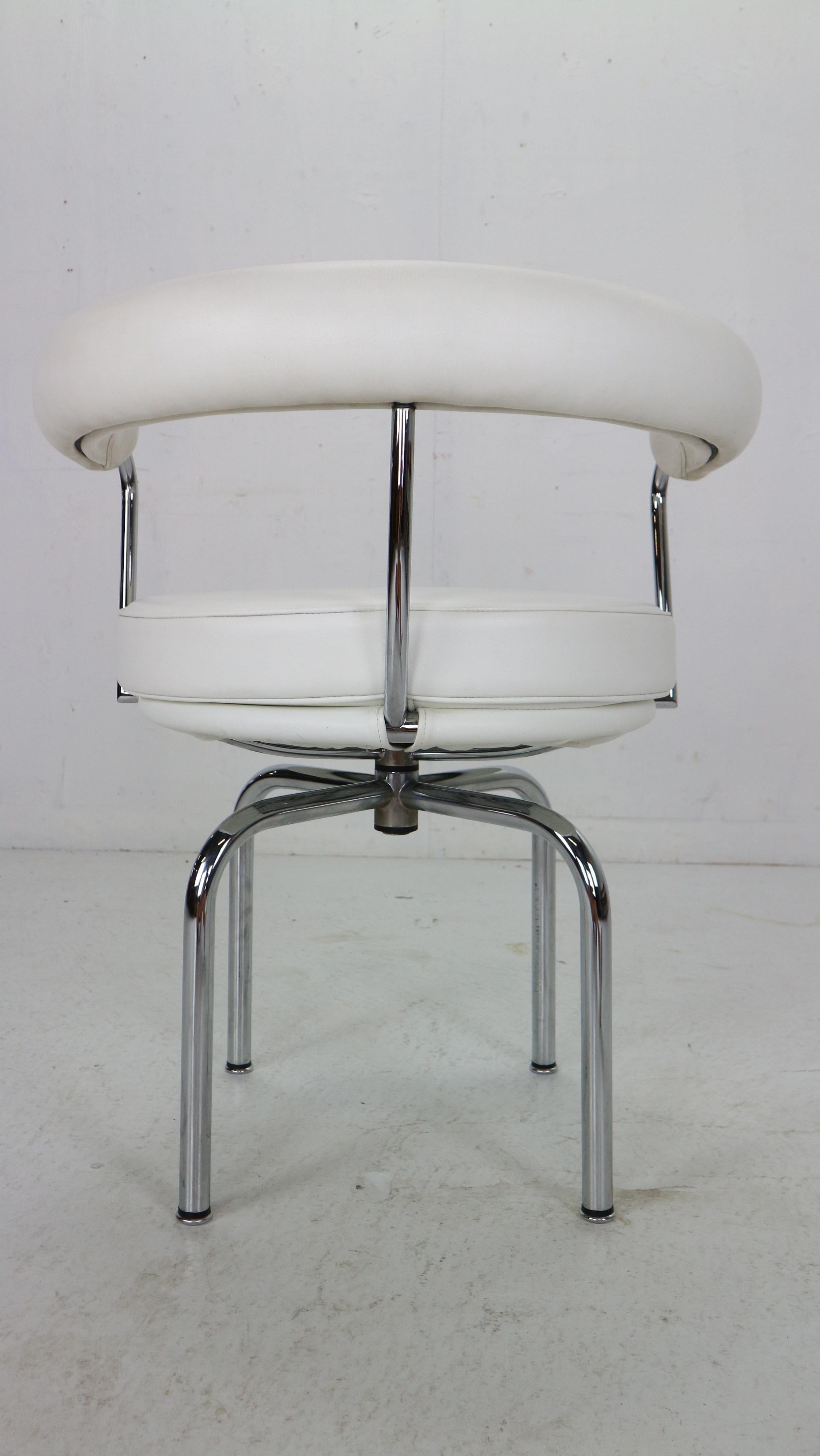 Mid-Century Modern Charlotte Perriand, Le Corbusier “LC7” Swivel Chair for Cassina, 1927, Italy