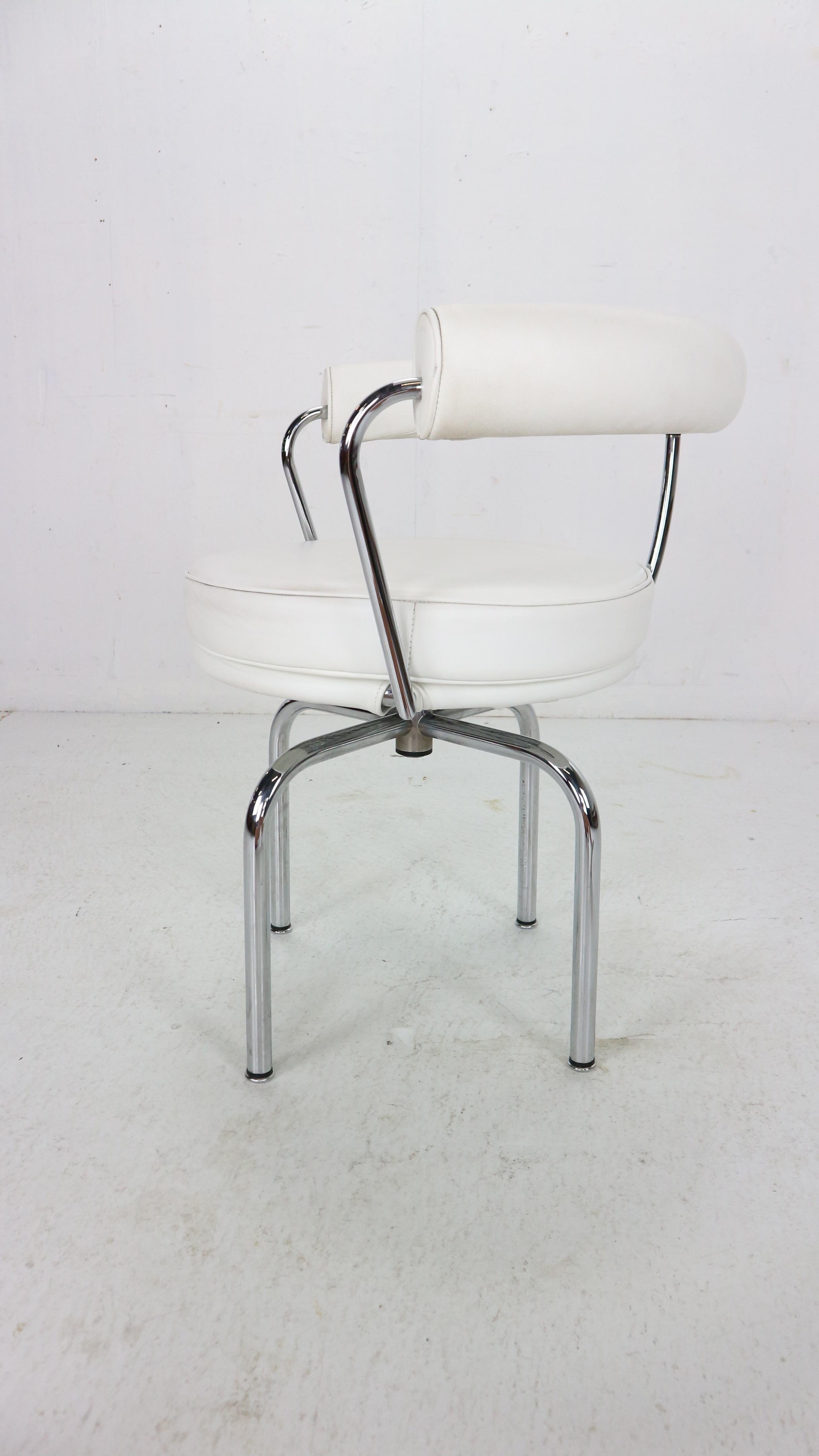 Italian Charlotte Perriand, Le Corbusier “LC7” Swivel Chair for Cassina, 1927, Italy