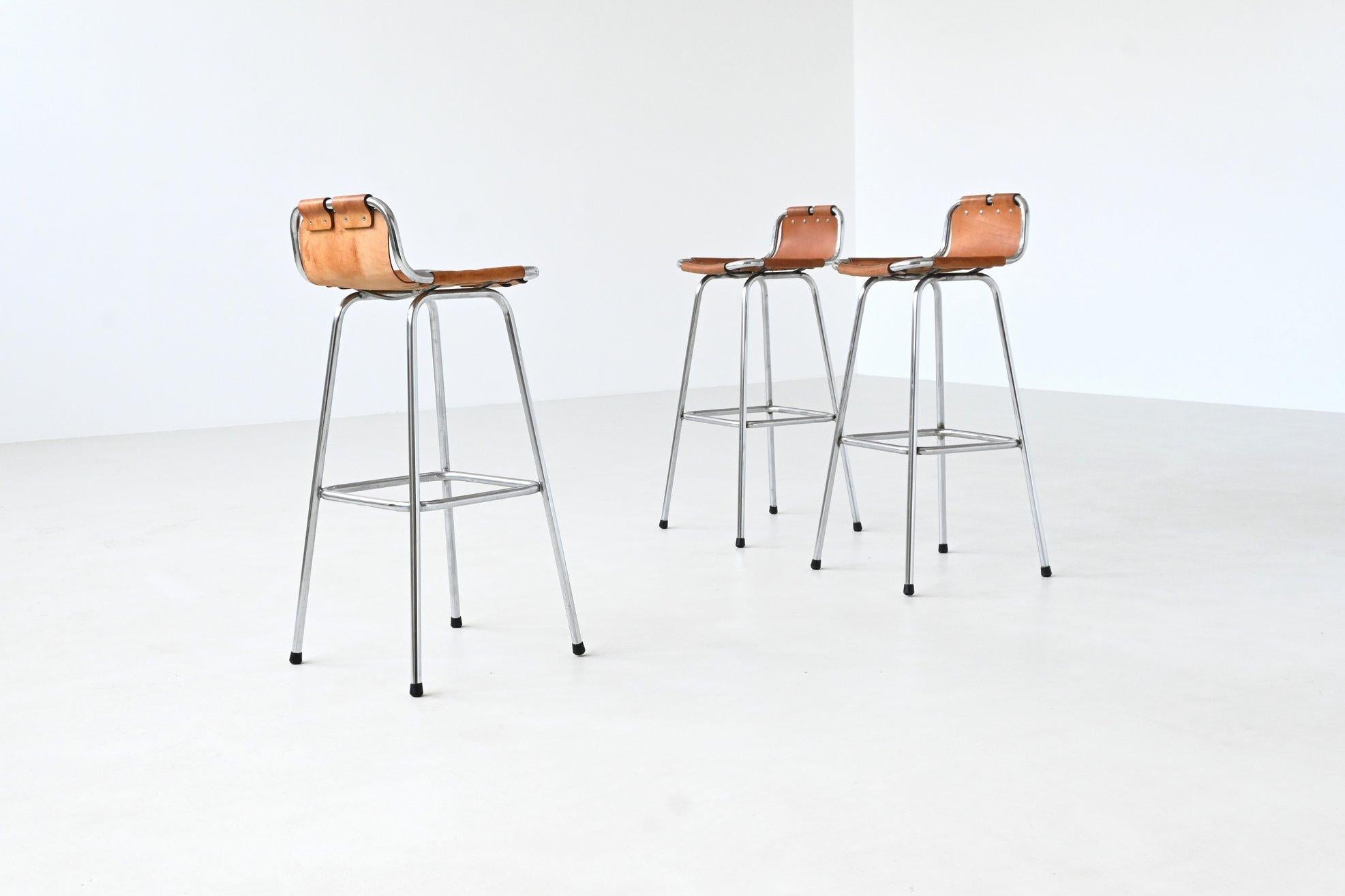Charlotte Perriand Taburetes de bar de cuero Estación de esquí de Les Arcs Francia 1960 Francés en venta