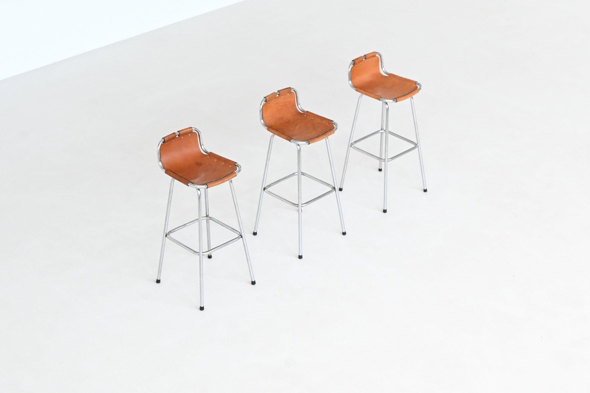 Charlotte Perriand Taburetes de bar de cuero Estación de esquí de Les Arcs Francia 1960 en Bueno estado para la venta en Etten-Leur, NL