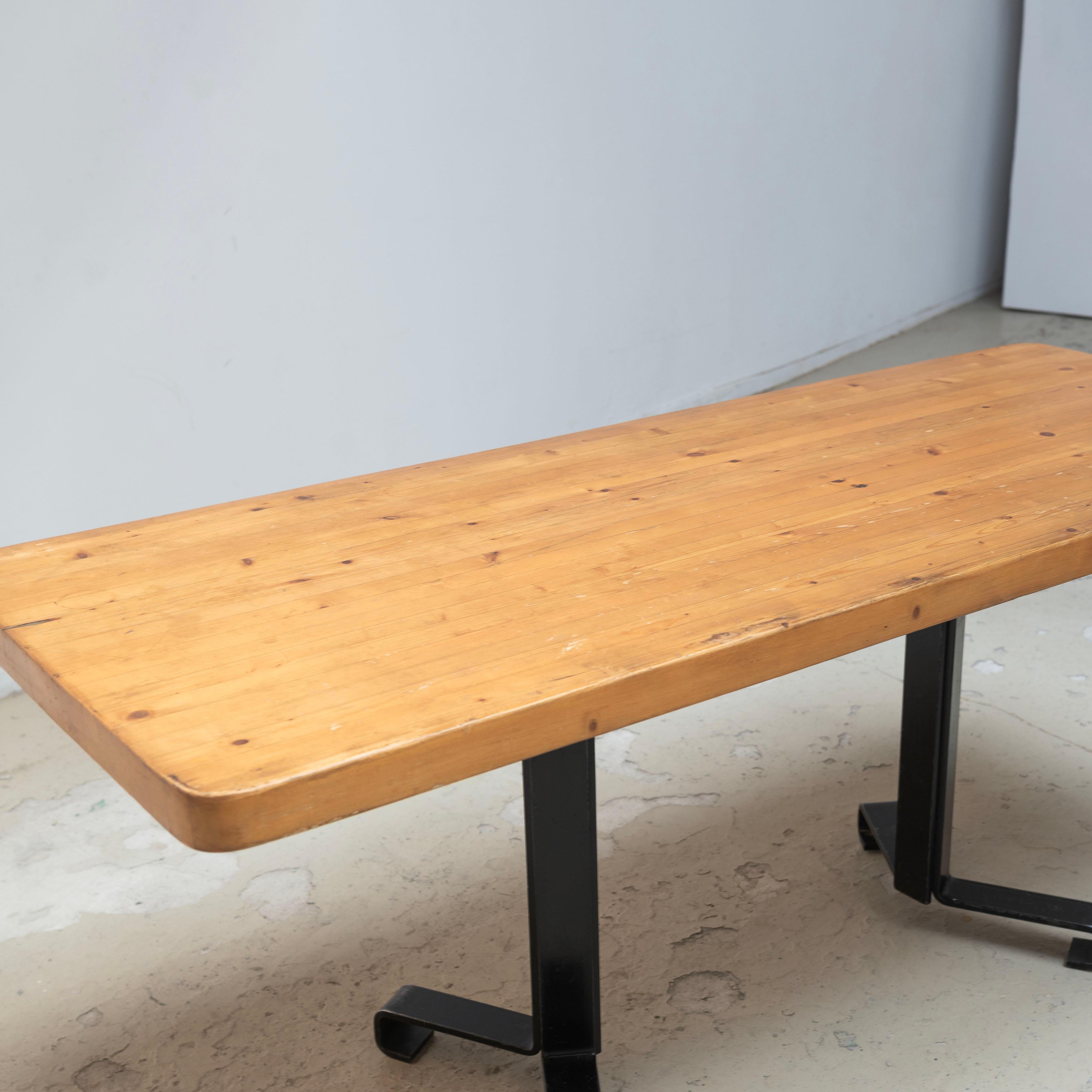 Charlotte Perriand – Les arcs 1800 Dining Table, 1970s For Sale 1