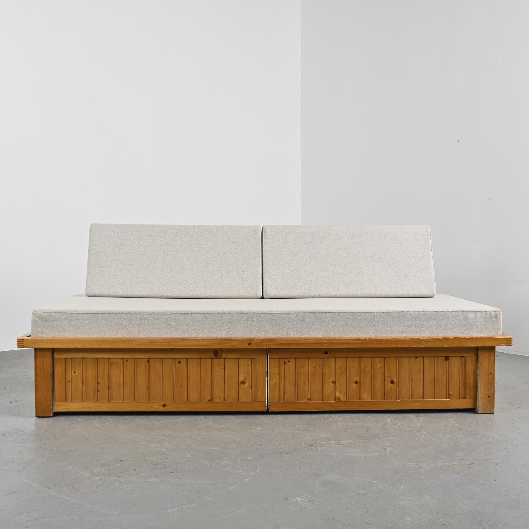 French Charlotte Perriand :  Les Arcs Daybed, circa 1970
