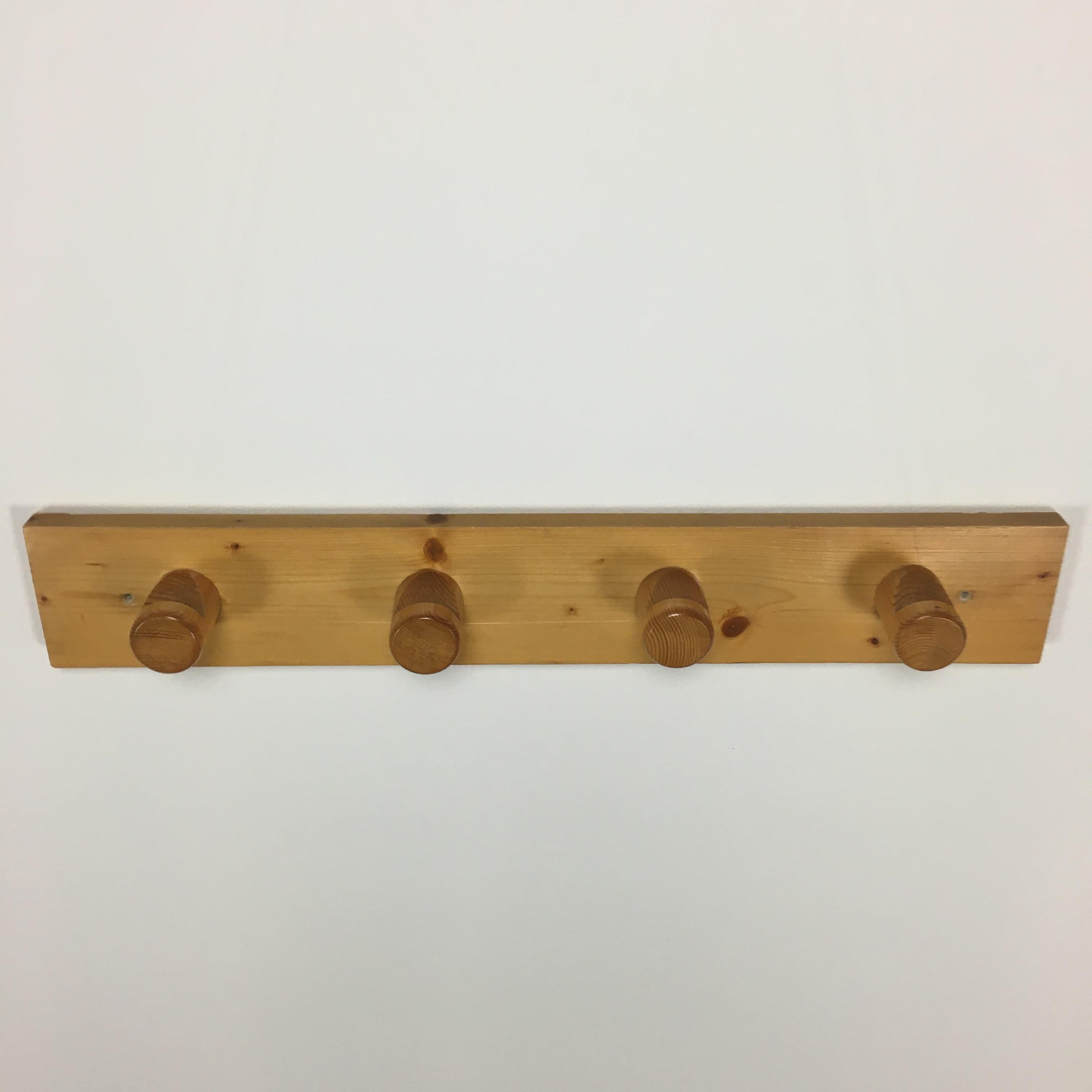 Mid-20th Century Charlotte Perriand Les Arcs pine wood coat rack, 1960's