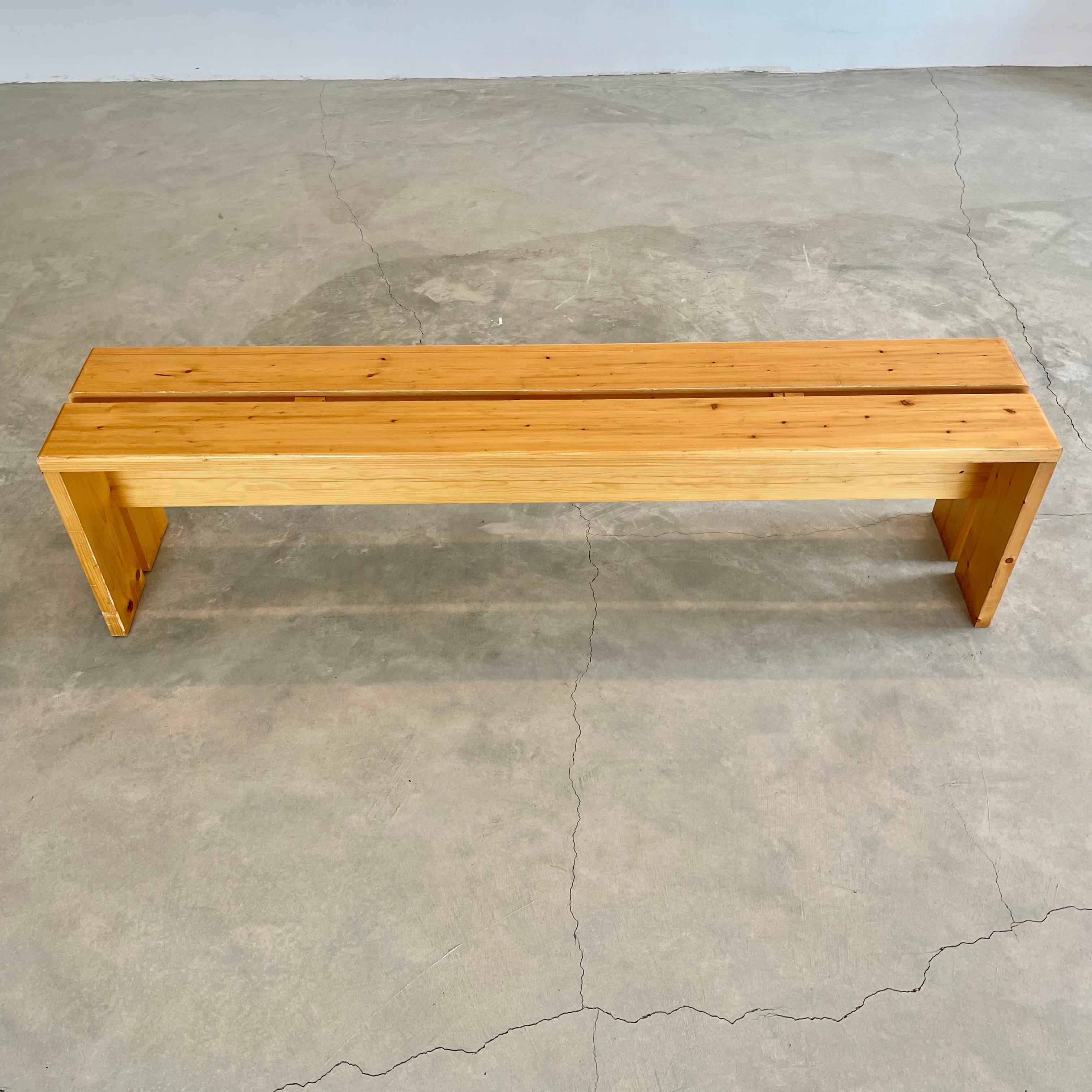 Charlotte Perriand Long Pine Bench for Les Arcs, 1970s France In Good Condition In Los Angeles, CA