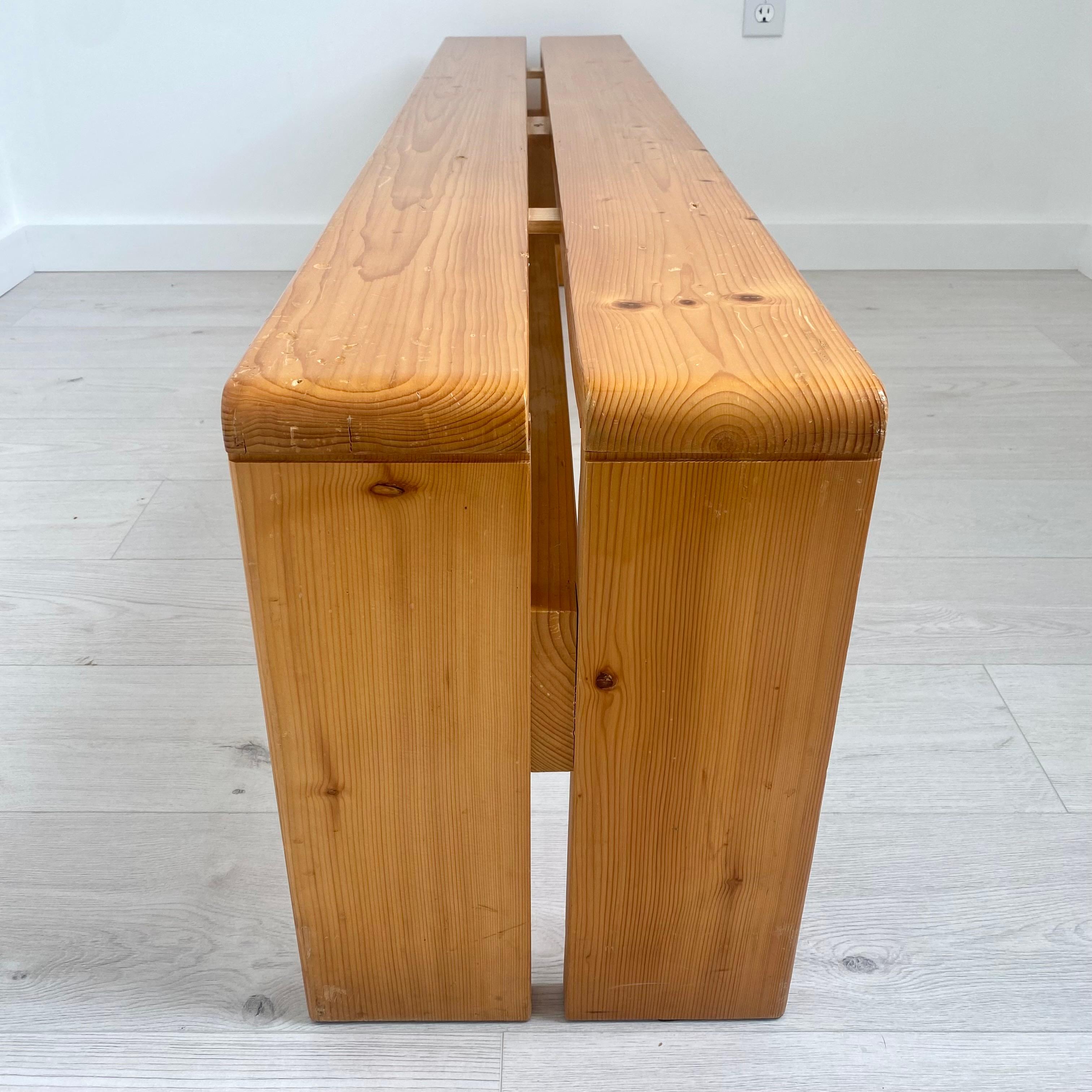 Charlotte Perriand Long Pine Bench for Les Arcs, 1970s France In Good Condition For Sale In Los Angeles, CA