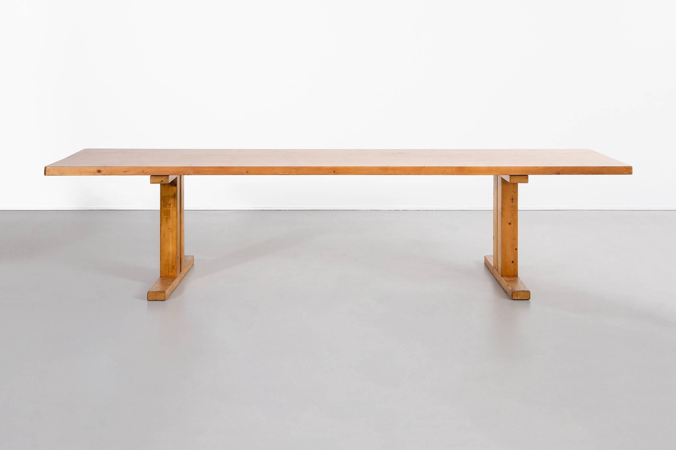 Long table

Designed by Charlotte Perriand for Les Arcs

France, circa 1960s

Pine

A rare Perriand piece created for a common area at Les Arcs. This is believed to be the only example in existence of this table 

Measure: 26 3/16” H x