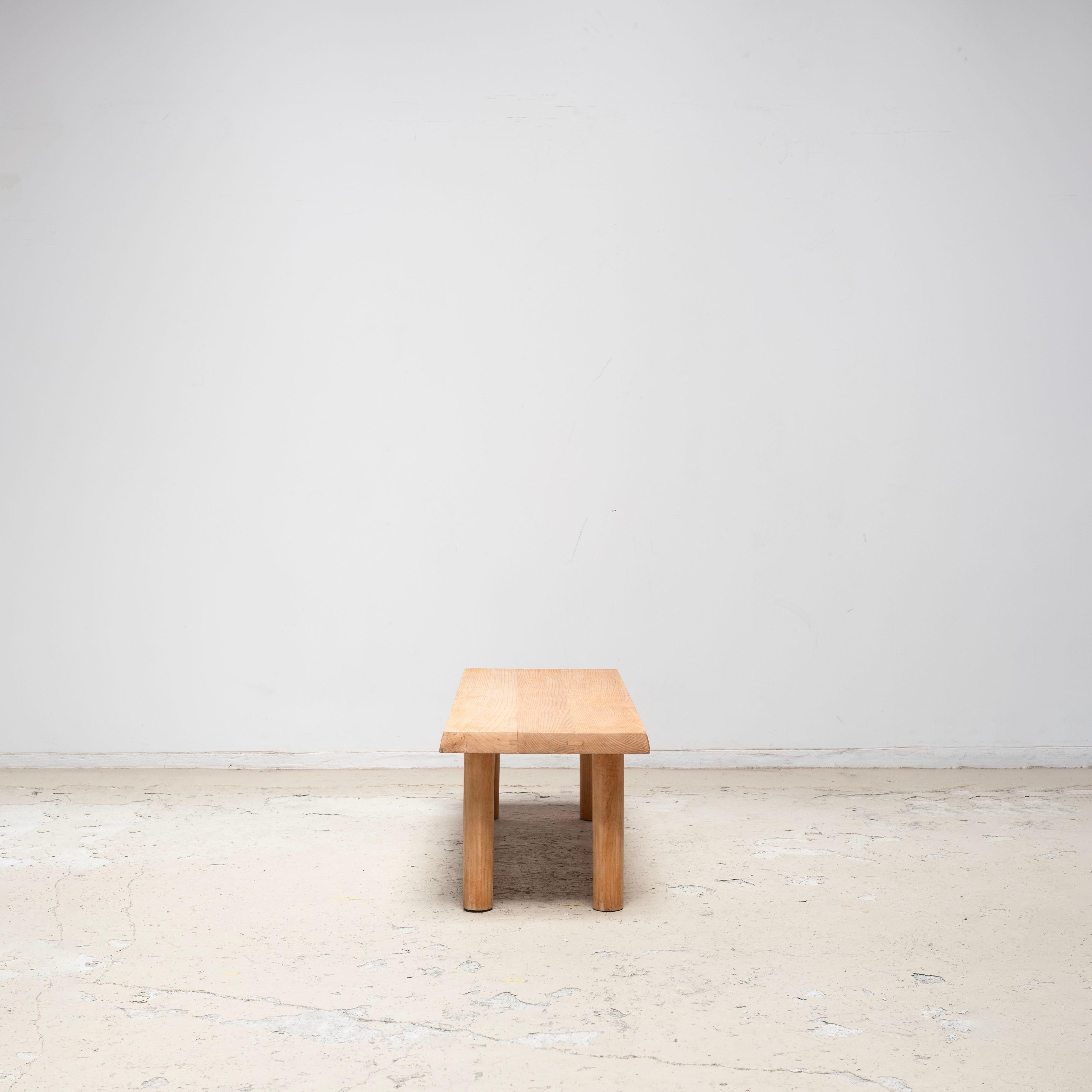 Charlotte Perriand - Niedriger Tisch aus Meribel , 1950er Jahre (Mitte des 20. Jahrhunderts) im Angebot