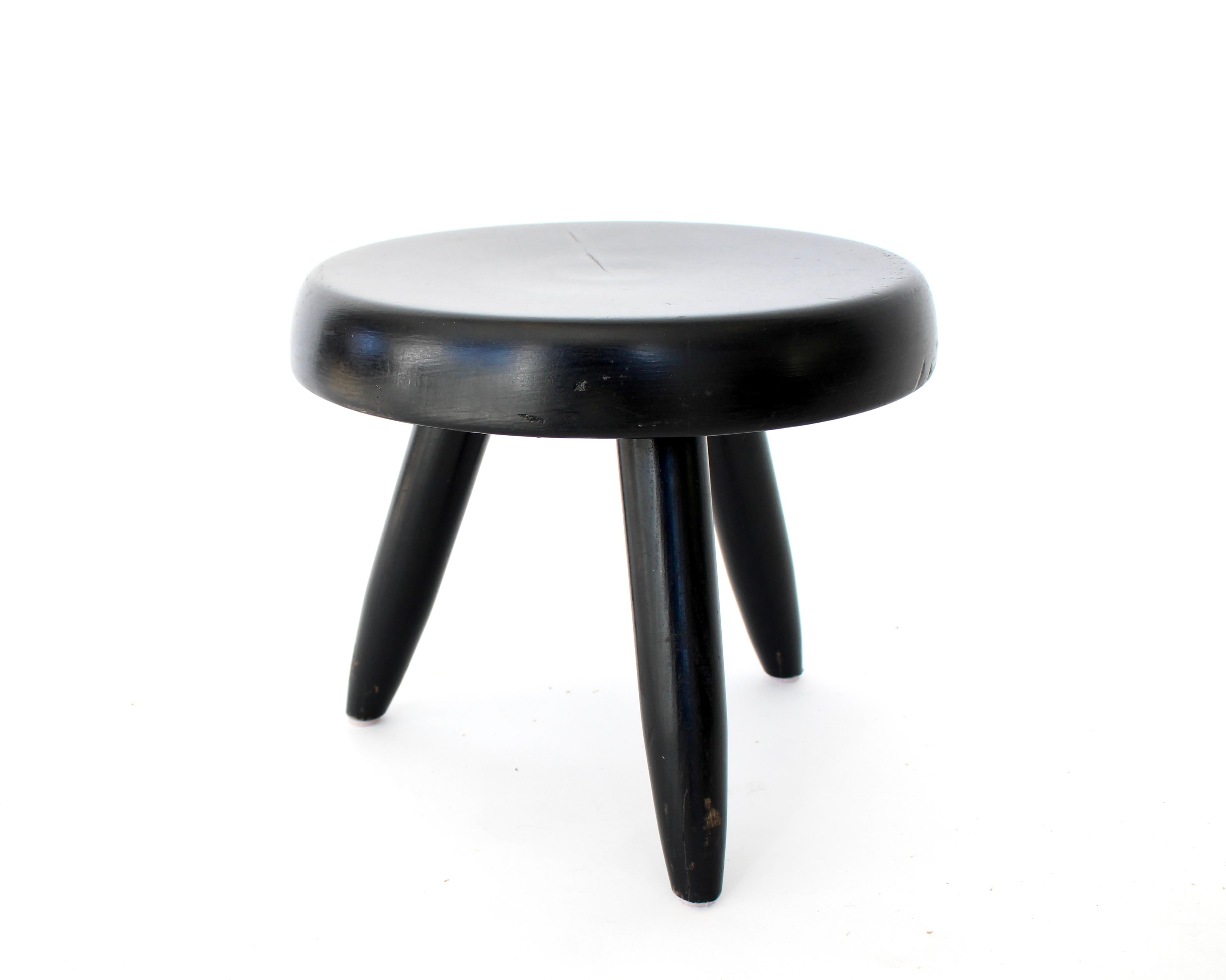Charlotte Perriand Niedrige Tabourets oder Hocker Modell Berger c1955 Schwarz gebeizt im Angebot 5