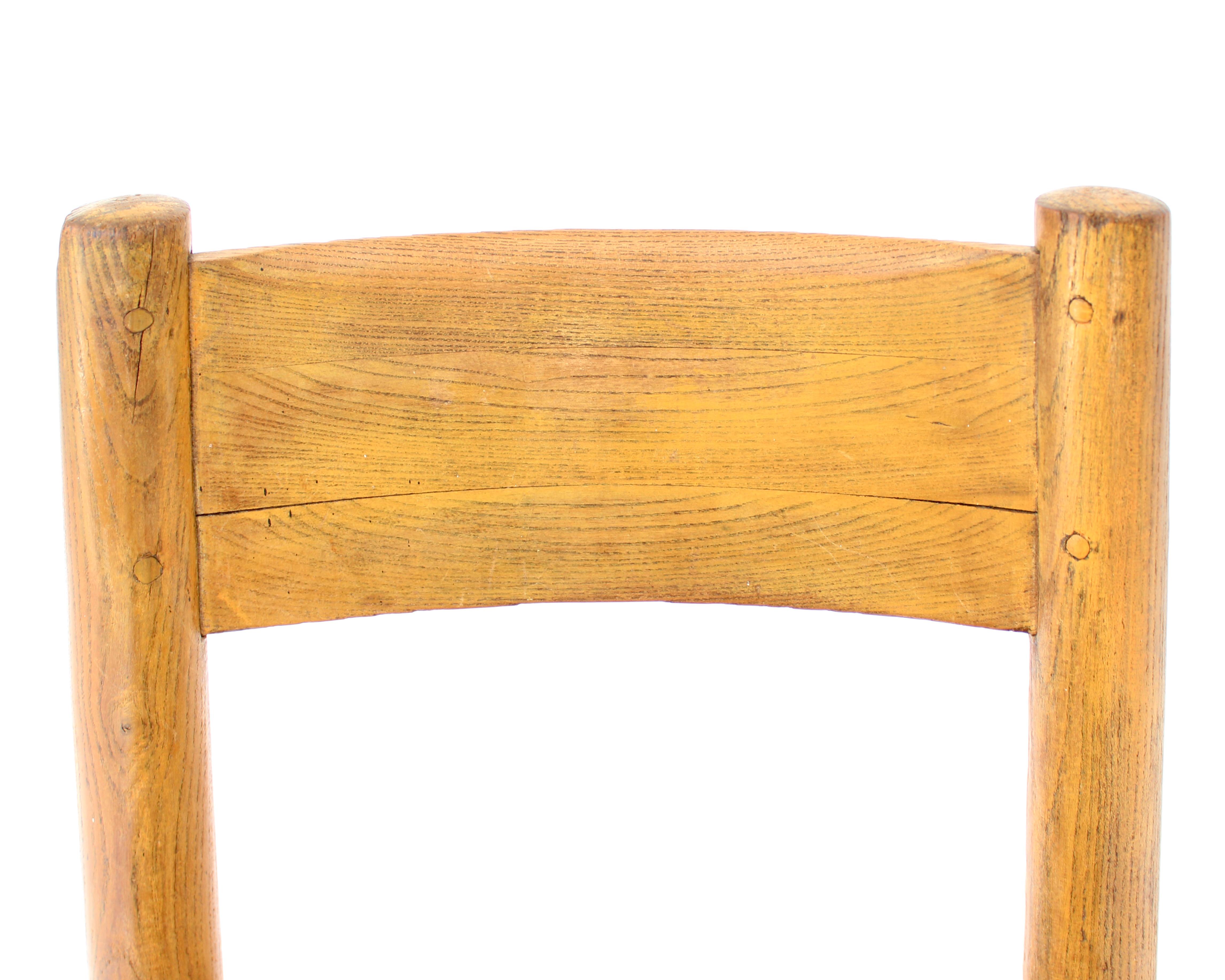 Charlotte Perriand Chaise de salle à manger Meribel en Oak et jonc Les Arcs en vente 4