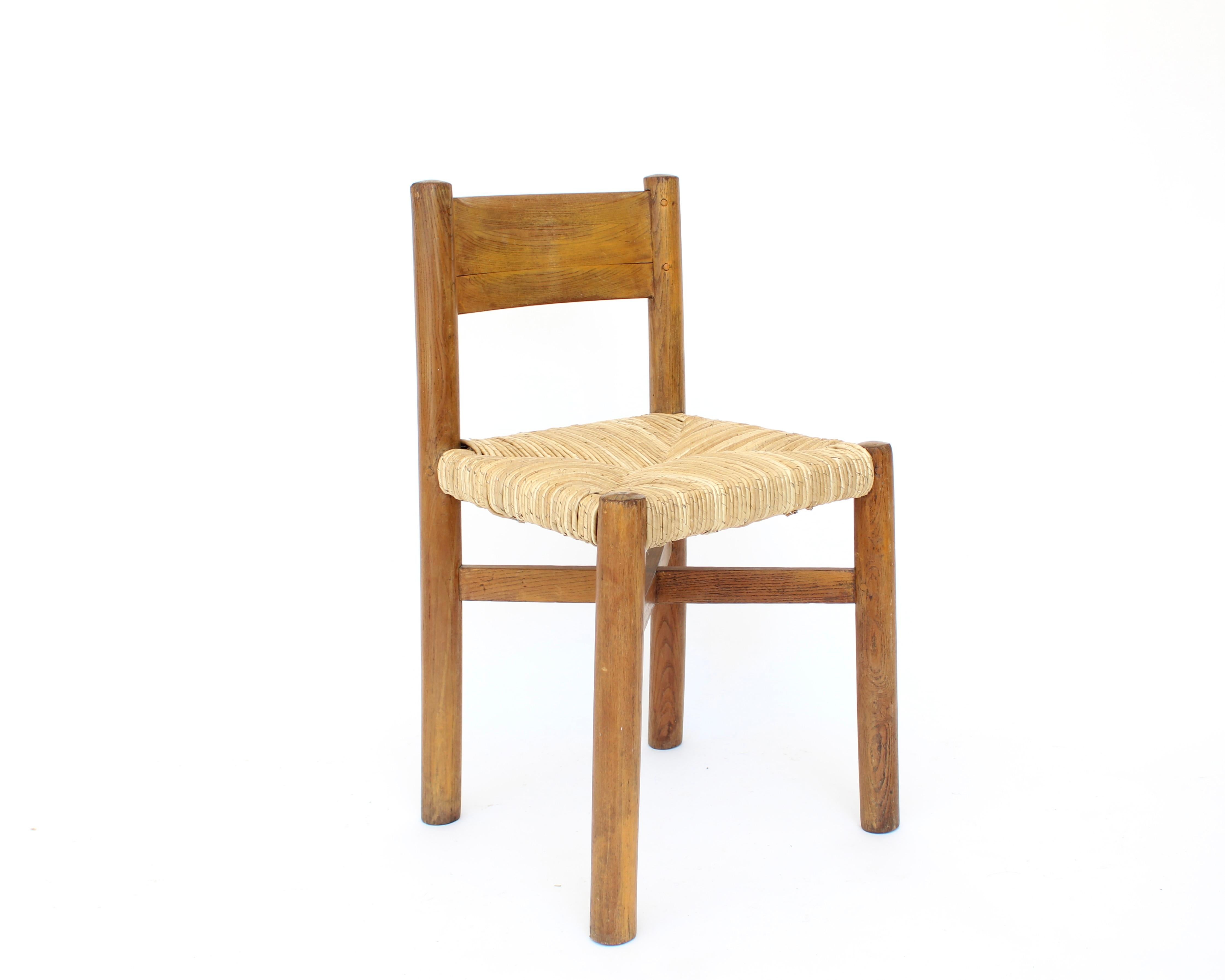 Français Charlotte Perriand Chaise de salle à manger Meribel en Oak et jonc Les Arcs en vente
