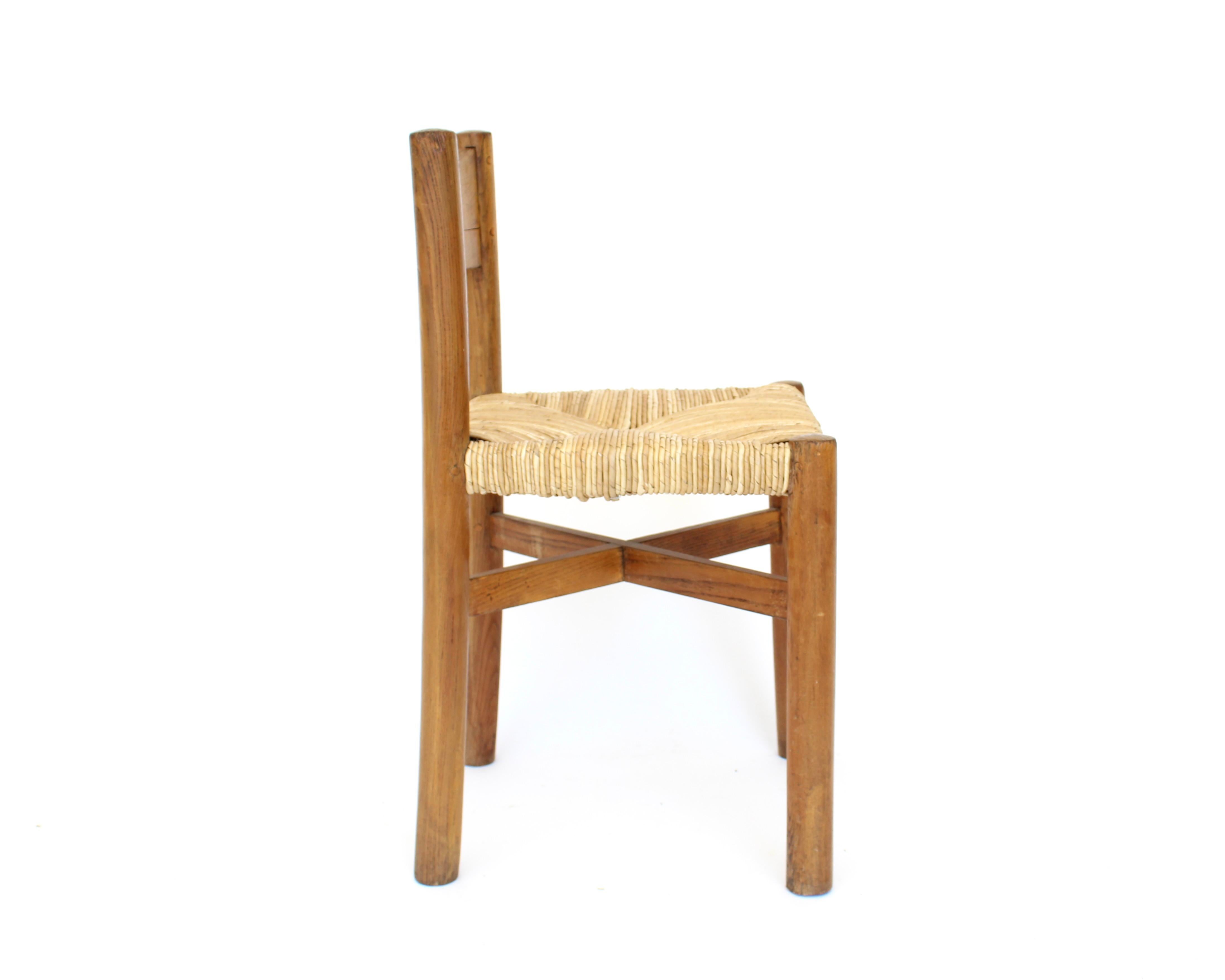 Charlotte Perriand Chaise de salle à manger Meribel en Oak et jonc Les Arcs Bon état - En vente à Chicago, IL