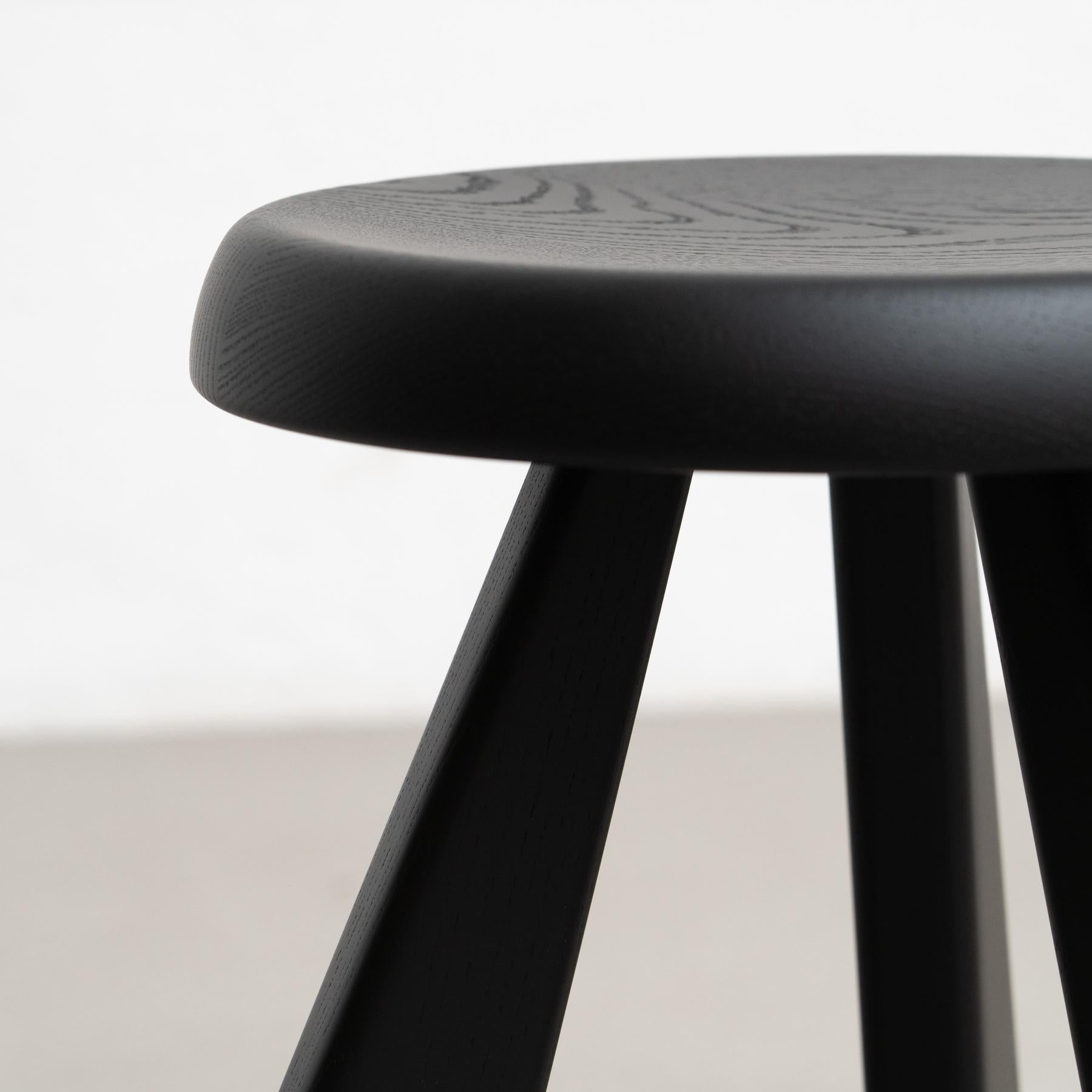 Charlotte Perriand Tabouret noir Meribel pour Cassina en vente 1