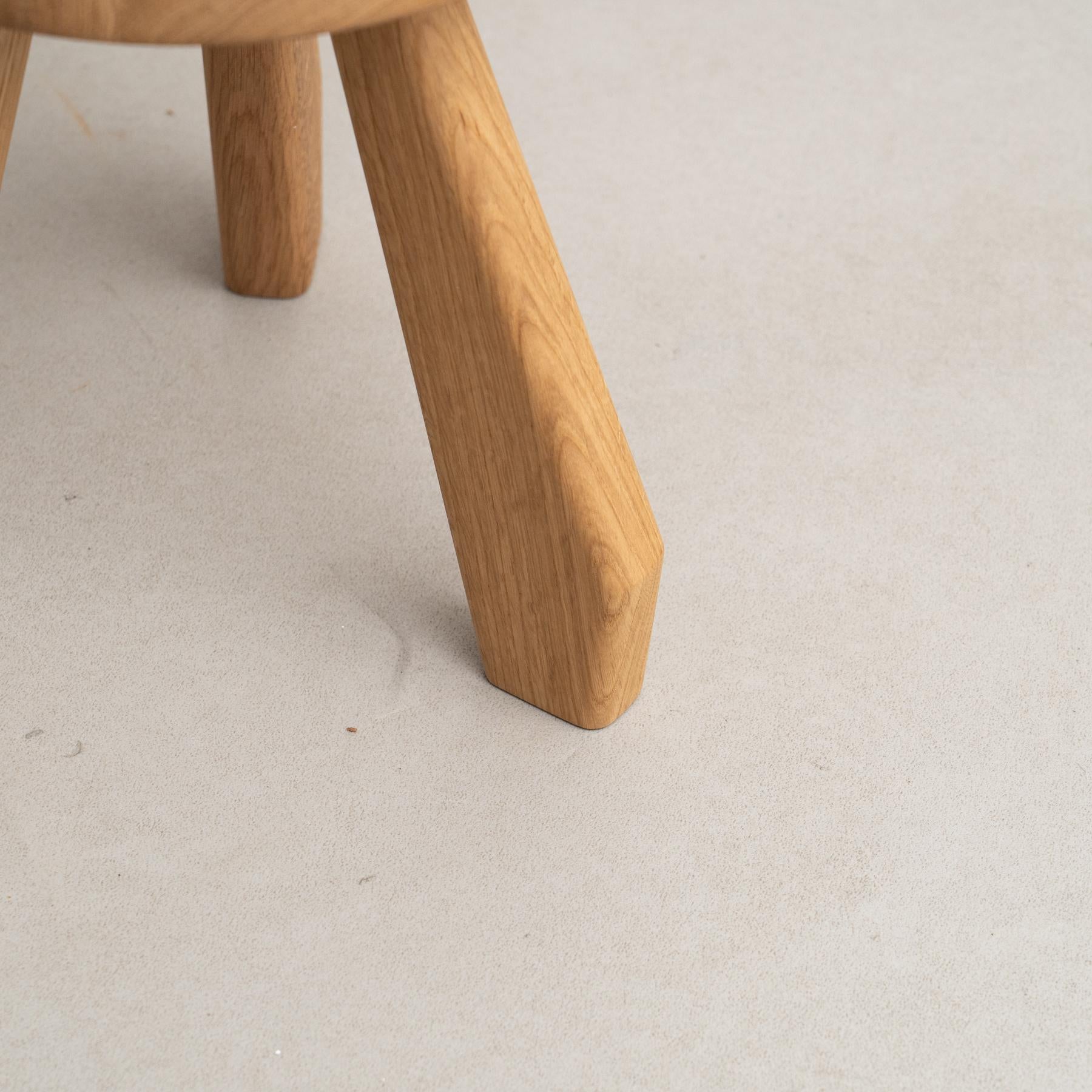 Charlotte Perriand Meribel Holzhocker für Cassina (21. Jahrhundert und zeitgenössisch) im Angebot