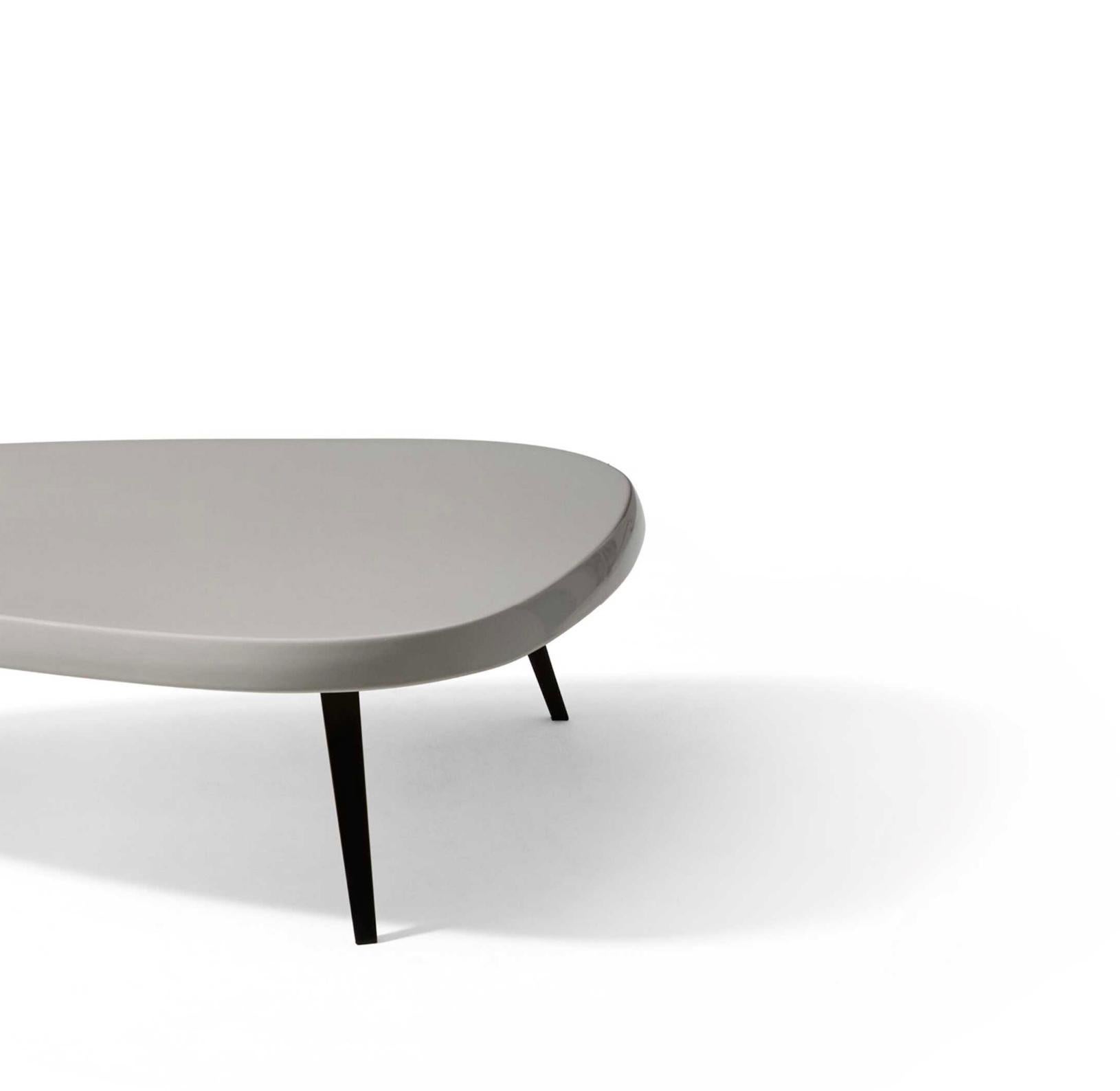 Mid-Century Modern Charlotte Perriand Table basse d'extérieur Mexique Pour Cassina en vente