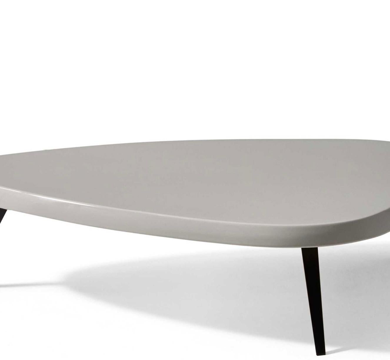 Charlotte Perriand Table basse d'extérieur Mexique Pour Cassina Neuf - En vente à Barcelona, Barcelona