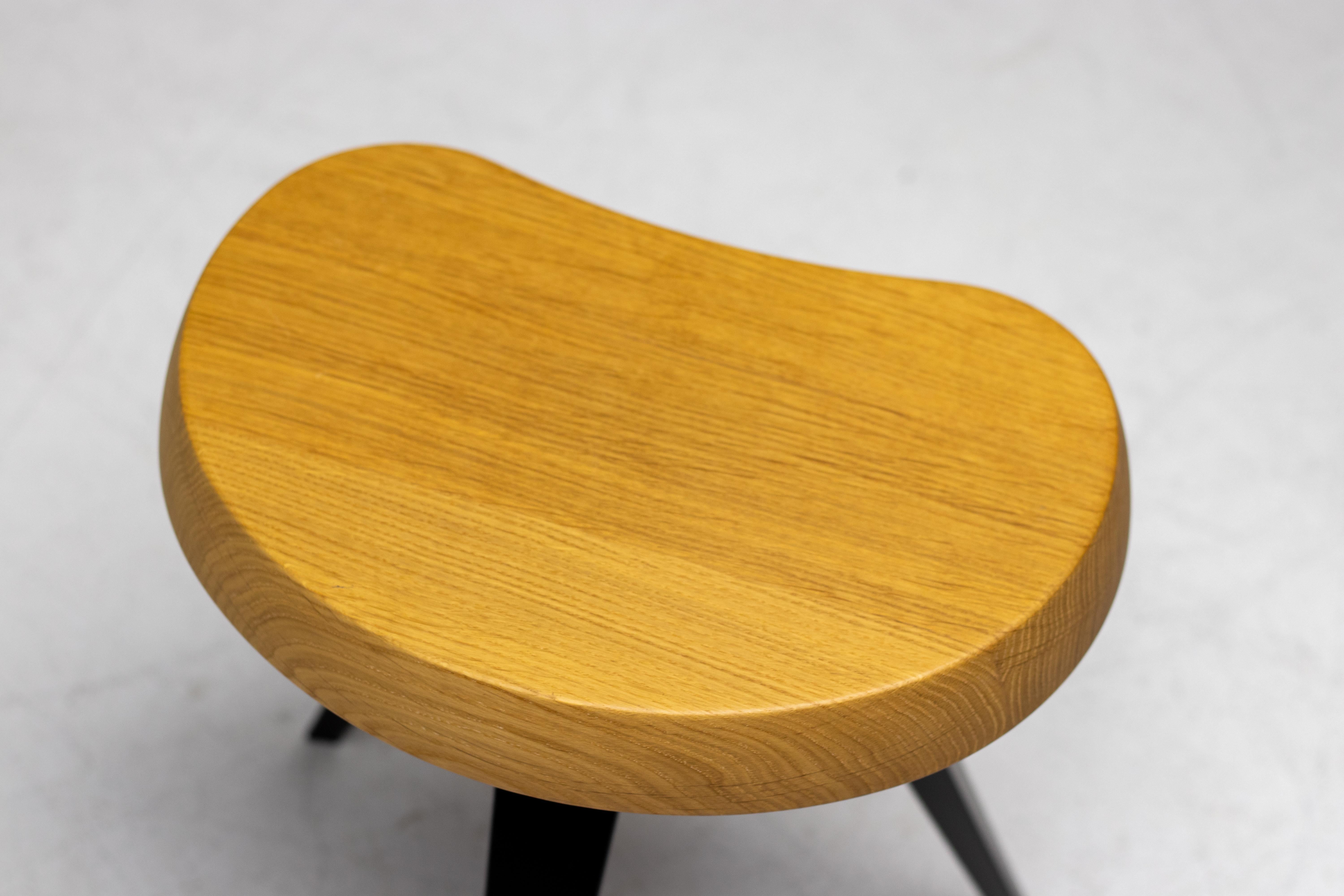 Charlotte Perriand Mexique Stool In Good Condition For Sale In Dronten, NL