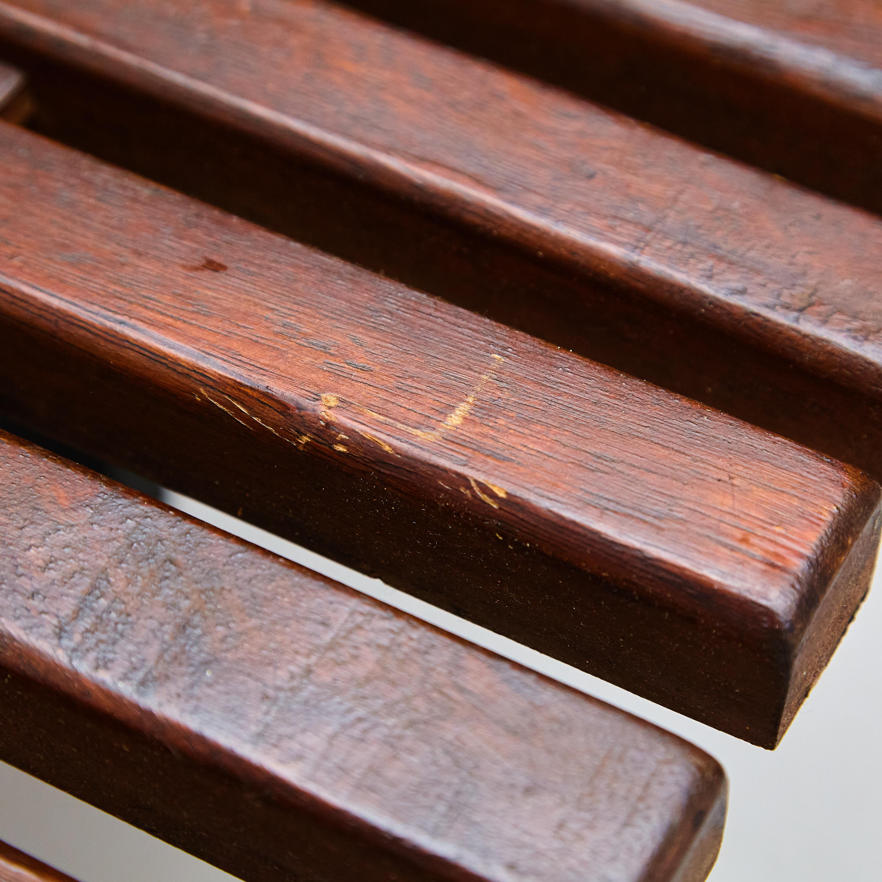 Banc Cansado moderne de Charlotte Perriand datant du milieu du siècle dernier, vers 1950 en vente 6