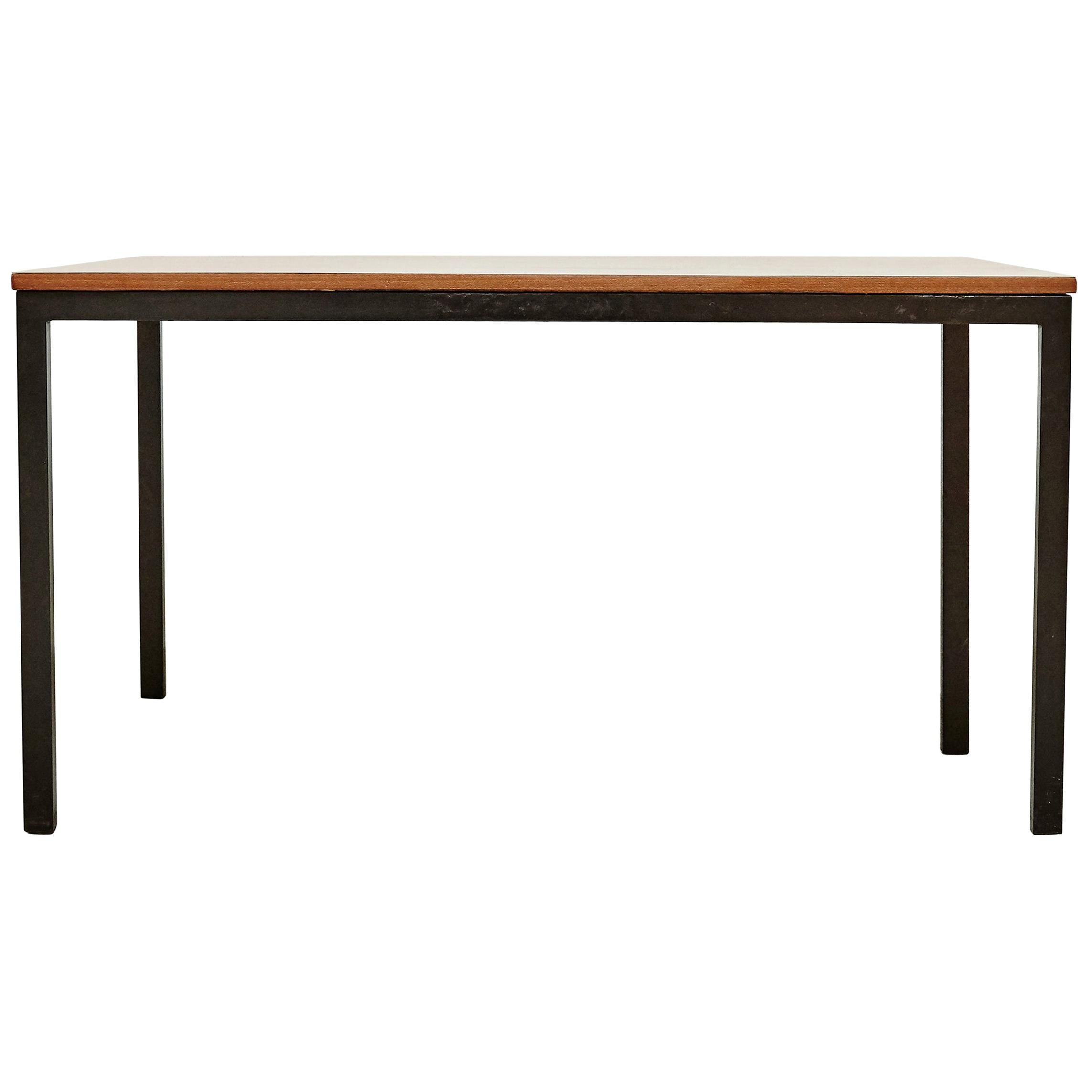 Desks and Writing Tables on Sale at 1stdibs