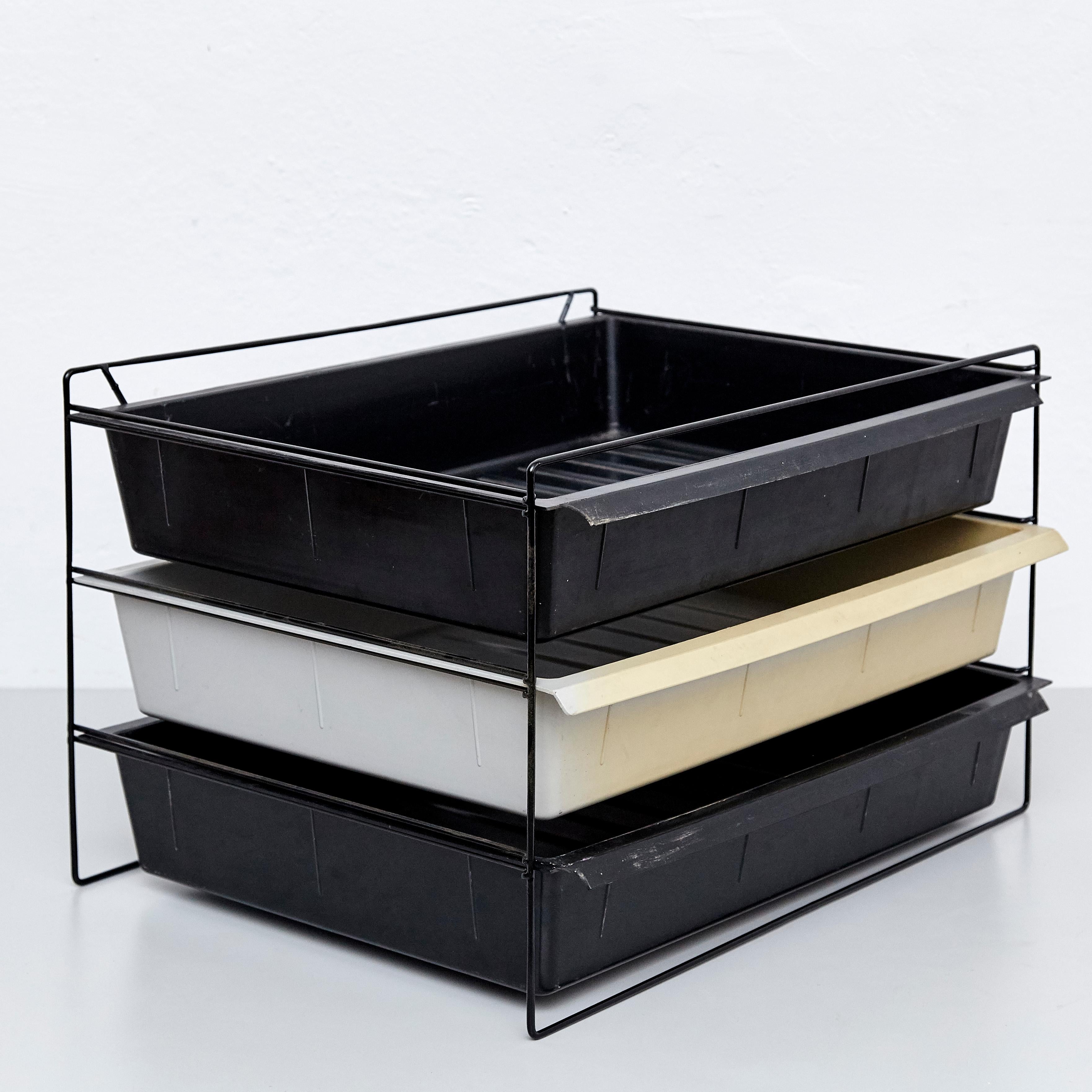 French Charlotte Perriand Mid-Century Modern Metal and Plastic File Rack, circa 1950