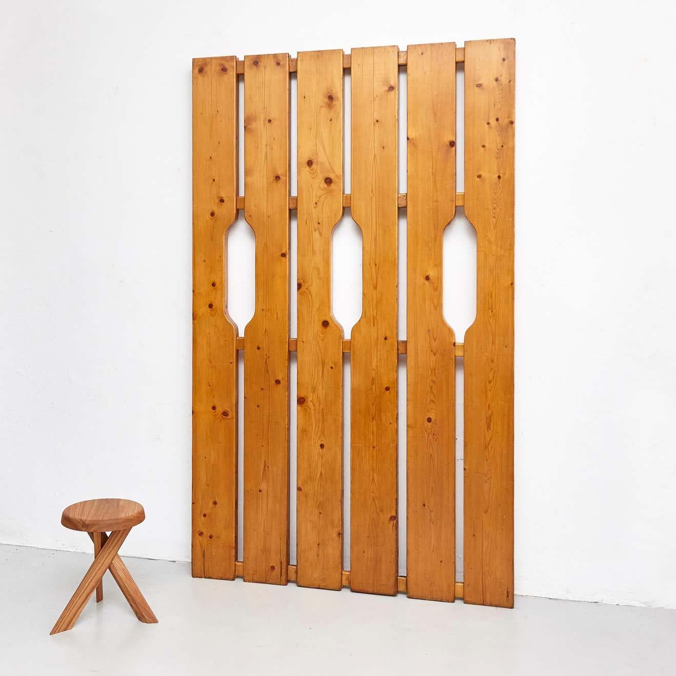 Charlotte Perriand Modernes architektonisches Holzmöbel aus der Mitte des Jahrhunderts, um 1960 im Angebot 9