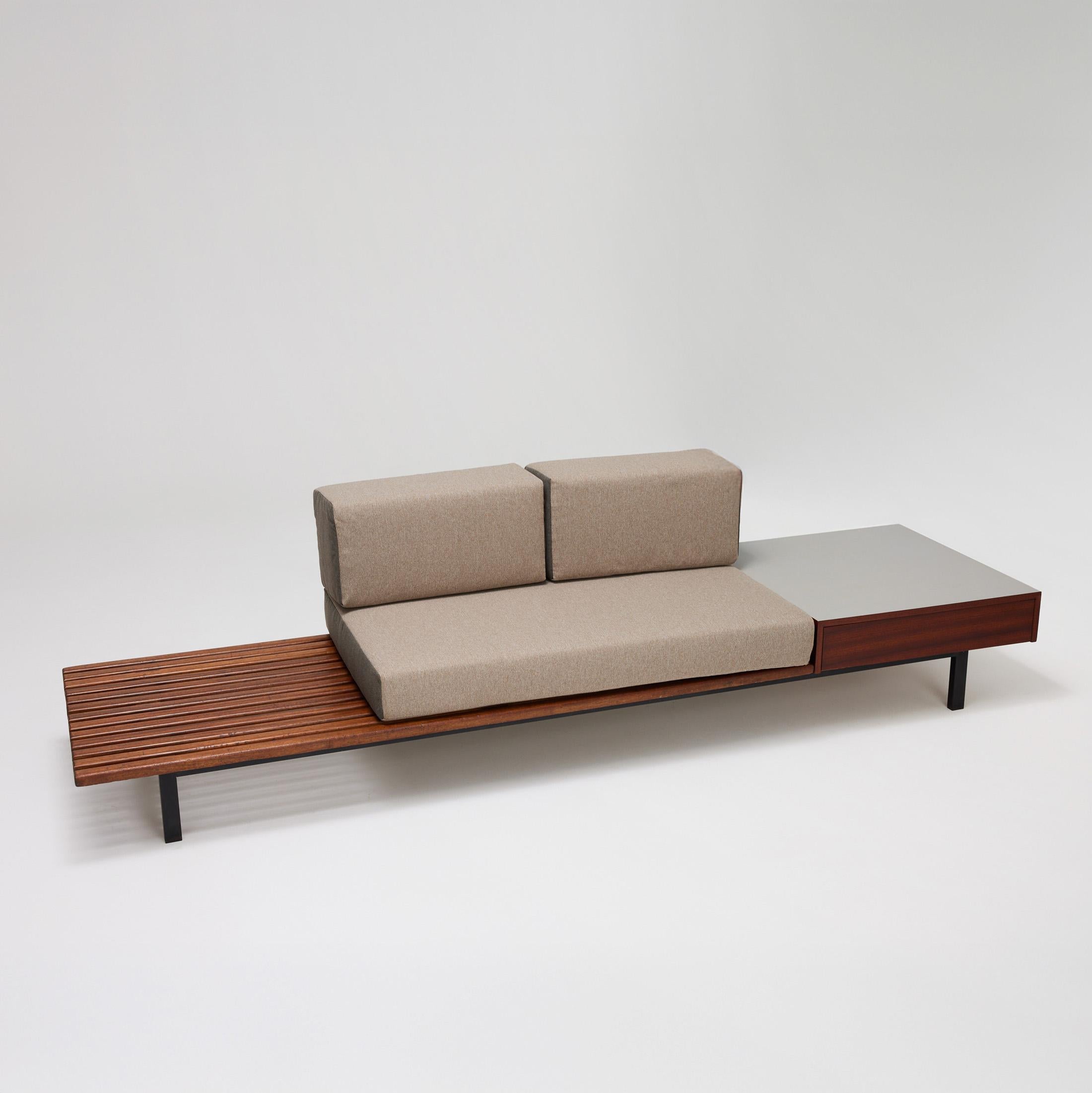 Charlotte Perriand Mid-Century Modern Wood Bench for Cansado circa 1958 In Good Condition For Sale In Barcelona, Barcelona