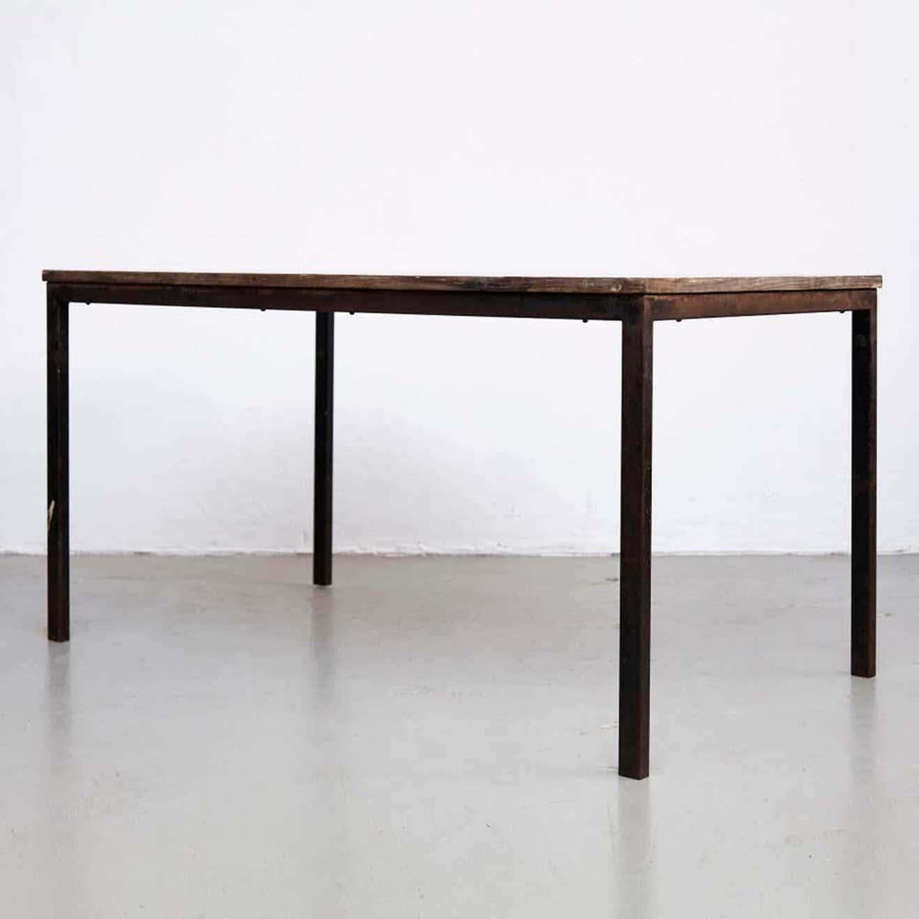 Charlotte Perriand, Mid-Century Modern, Wood Metal Cansado Table, circa 1950 In Good Condition For Sale In Barcelona, Barcelona