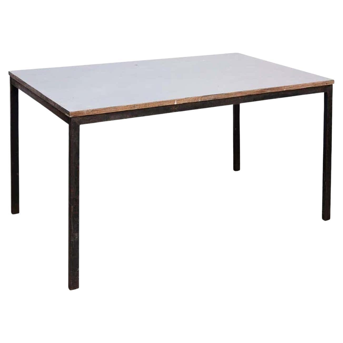Charlotte Perriand, Mid-Century Modern, Holz-Metall-Cansado-Tisch, um 1950 im Angebot