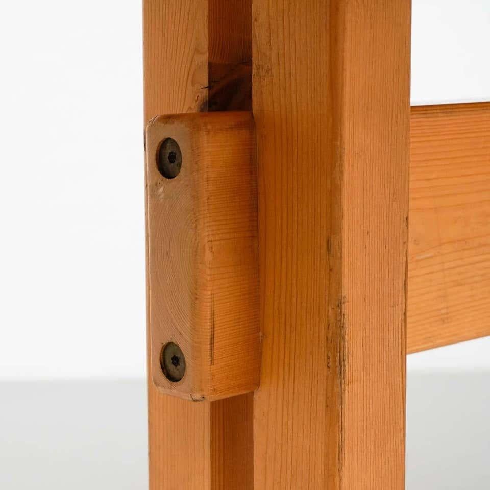 Charlotte Perriand, Moderner Holztisch aus der Jahrhundertmitte für Les Arcs, um 1960 im Angebot 2