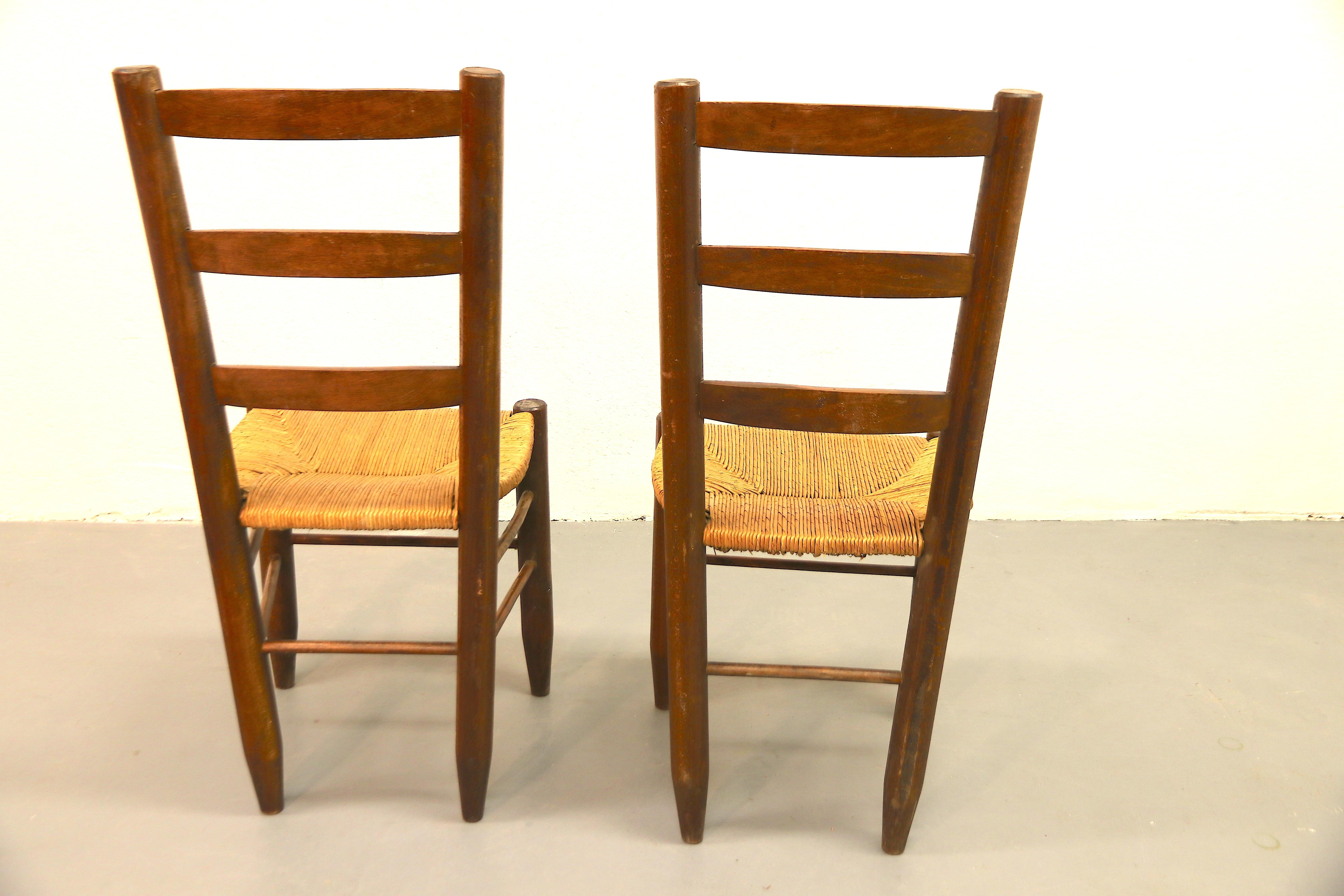 Charlotte Perriand Model No. 19 Set of 8 Solid Wood and Rush Dining Room Chairs For Sale 6