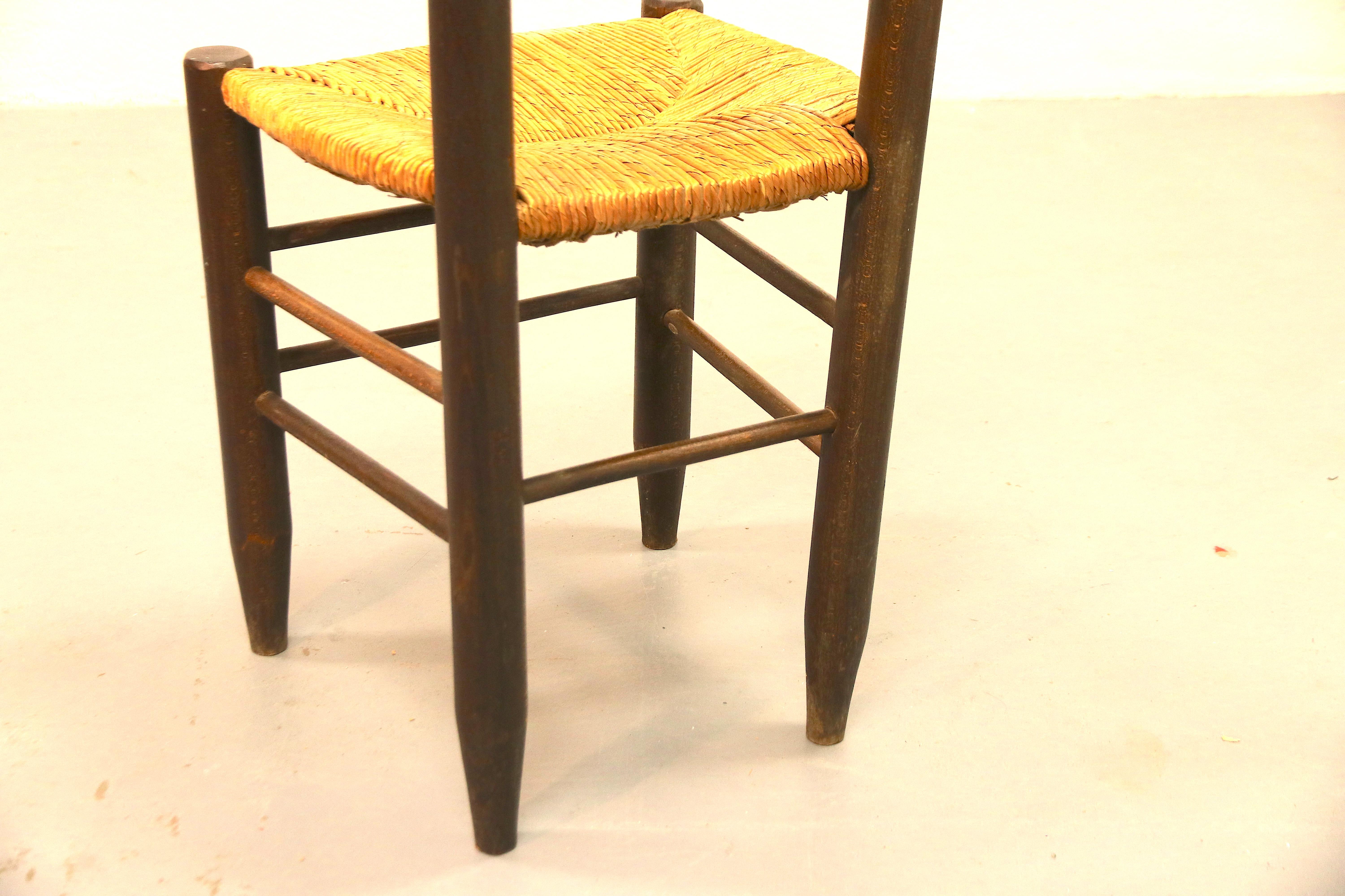 Charlotte Perriand Model No. 19 Set of 8 Solid Wood and Rush Dining Room Chairs For Sale 9