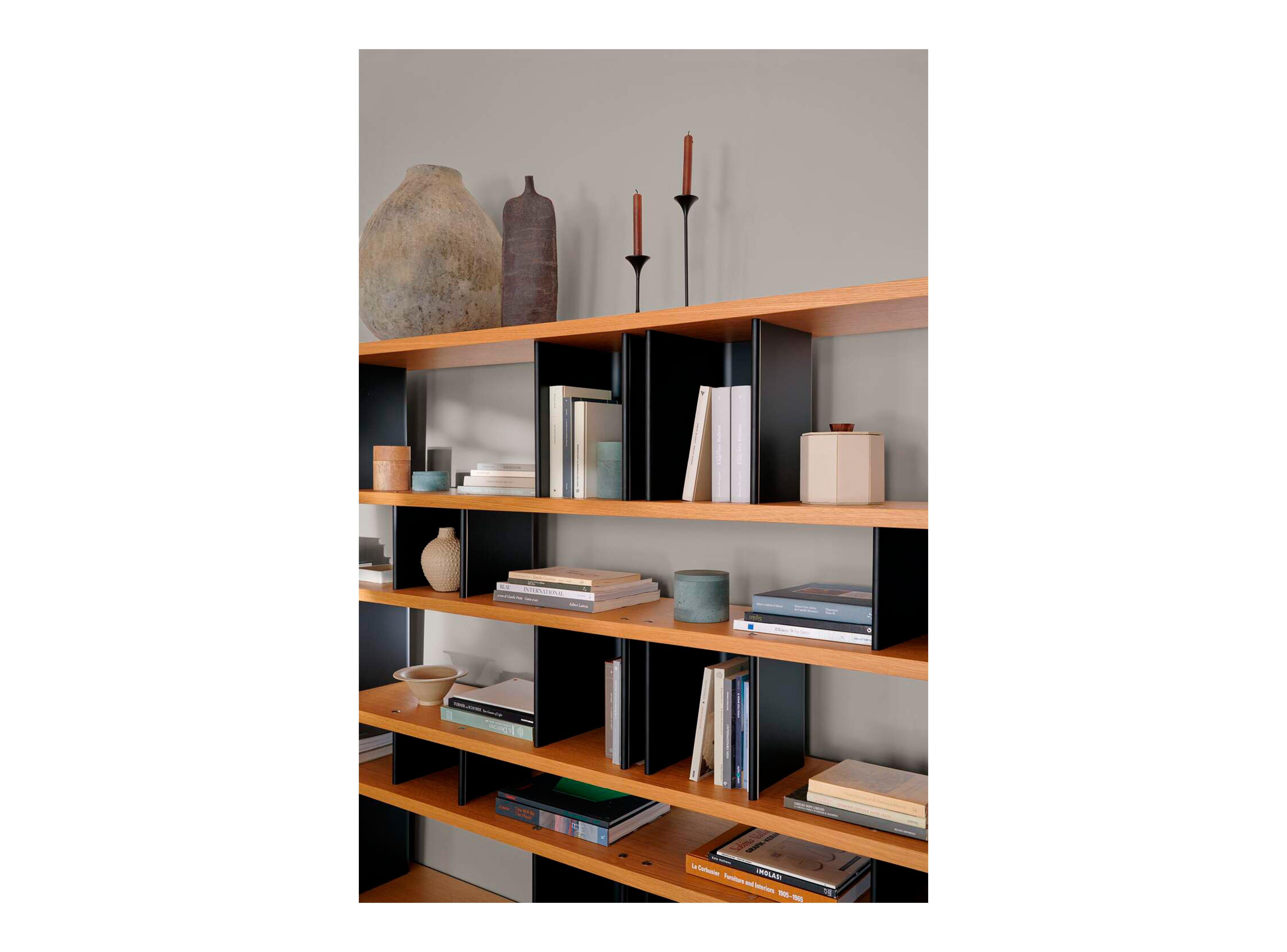 Alluminio Charlotte Perriand Nuage À Plots, Legno e alluminio di Cassina in vendita