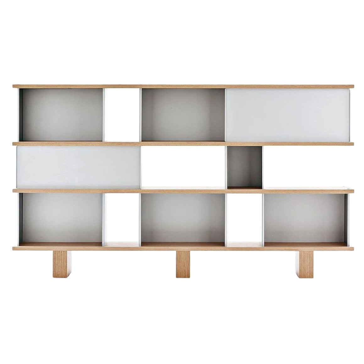 Estantería Charlotte Perriand Nuage, madera y aluminio by Cassina